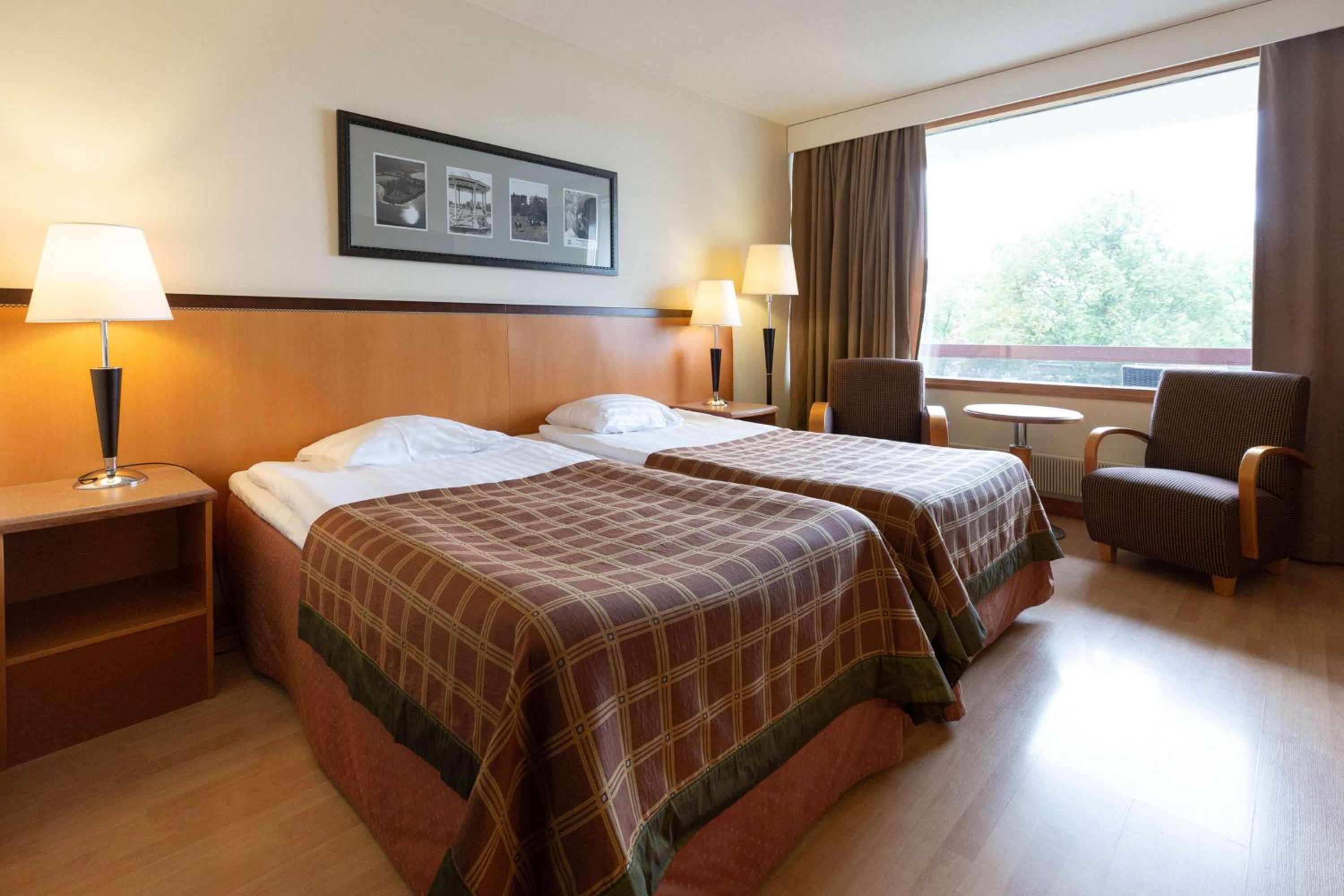 Standard Twin Room - Photo 2