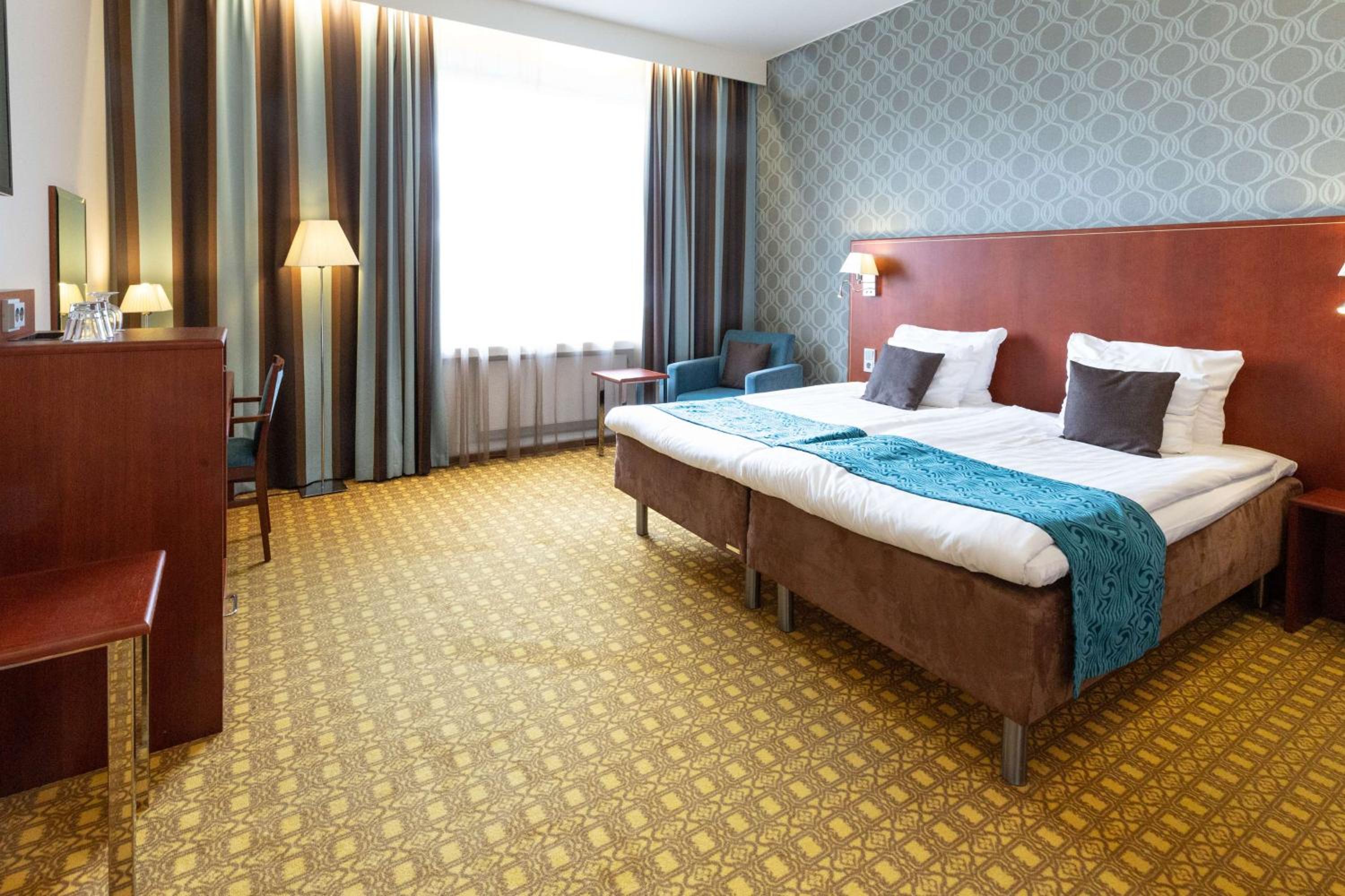 Standard Twin Room - Photo 2