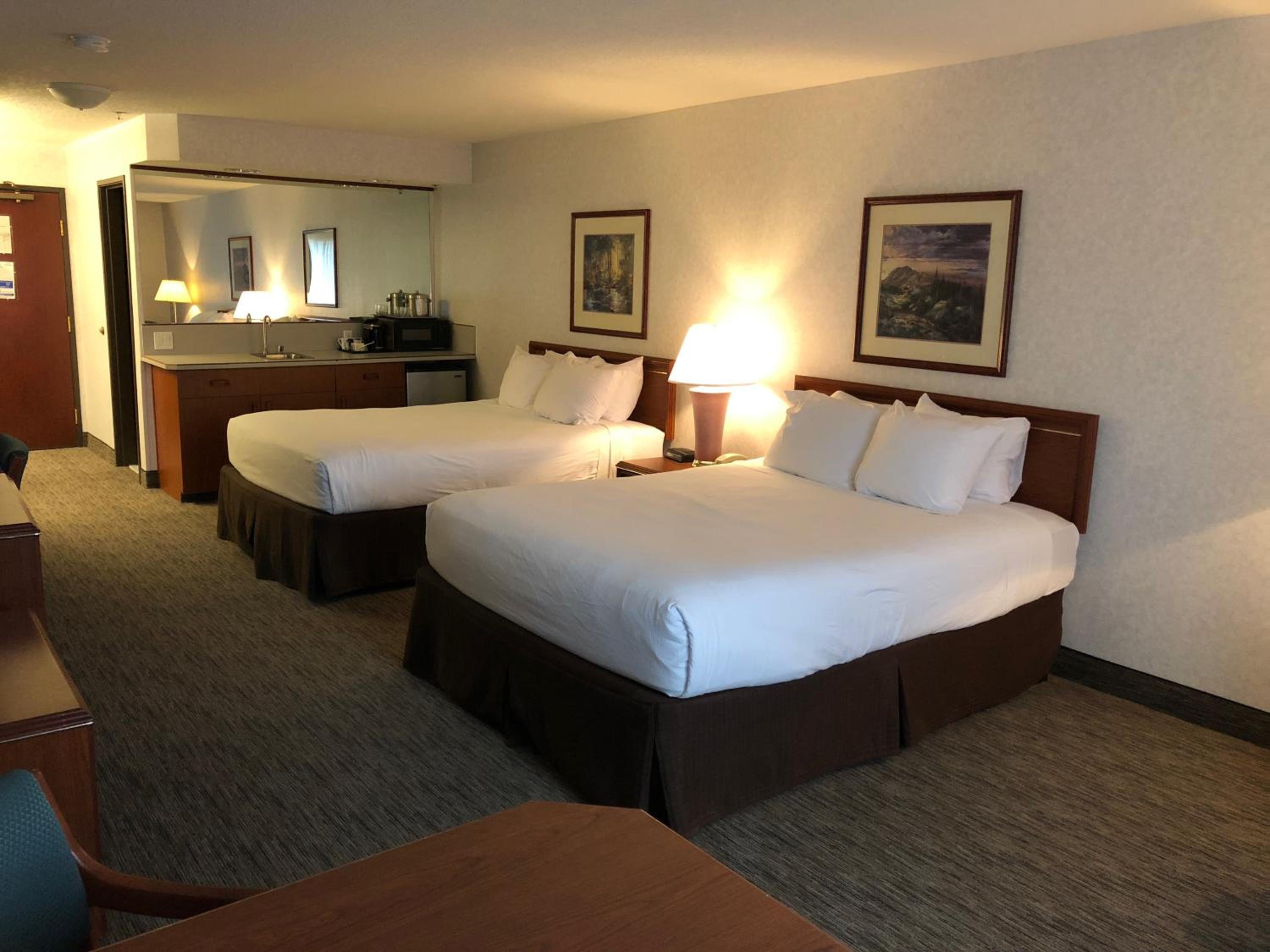 Queen Room with Two Queen Beds