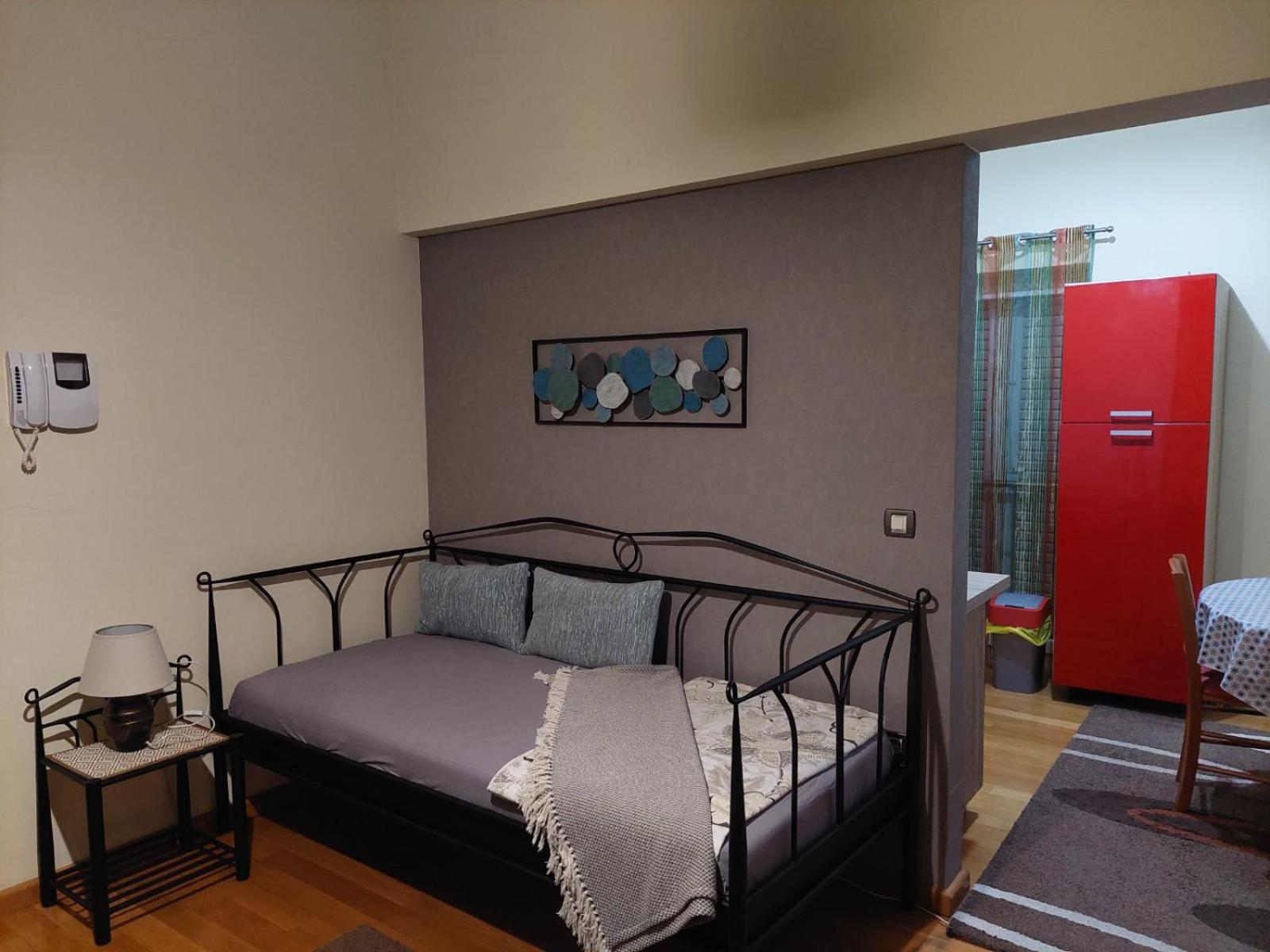 One-Bedroom Apartment with Sea View - Photo 9