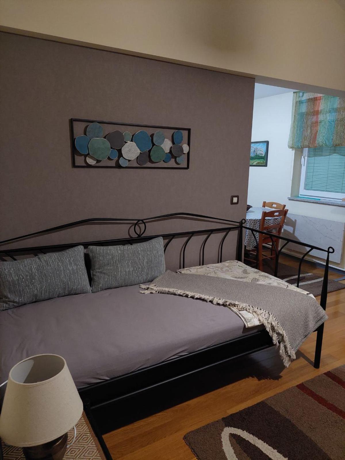 One-Bedroom Apartment with Sea View - Photo 8