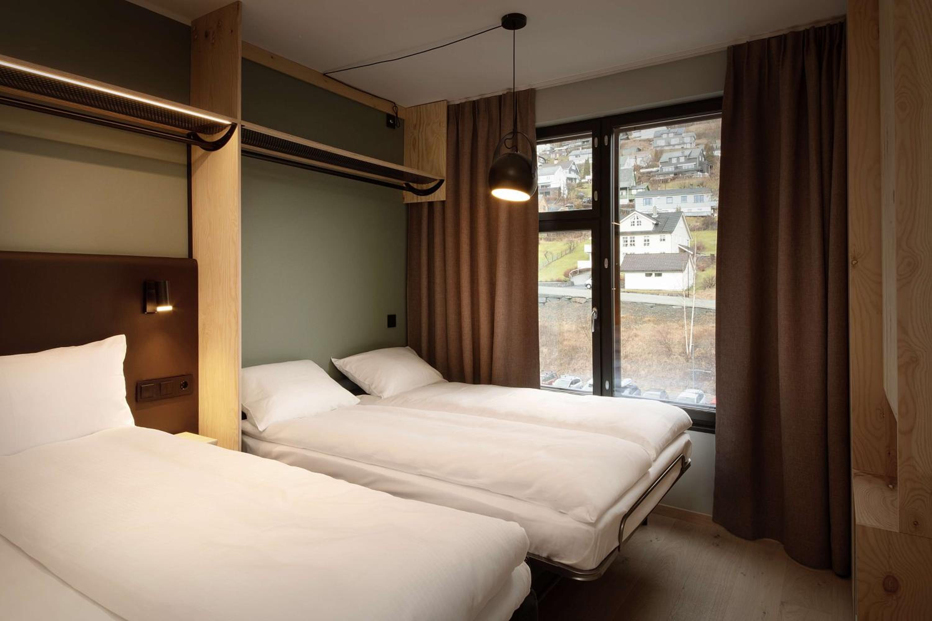 Standard Twin Room - Photo 1