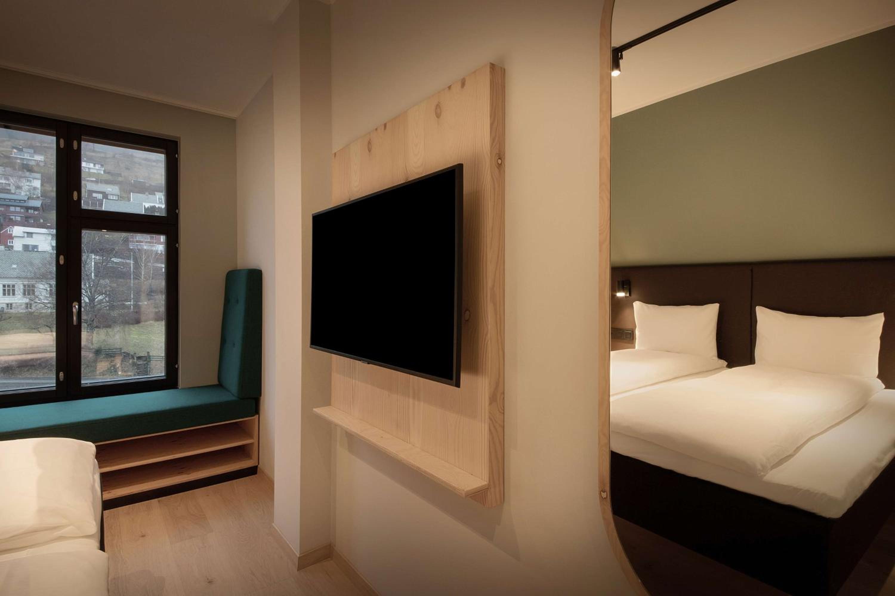 Standard Double Room - Photo 3