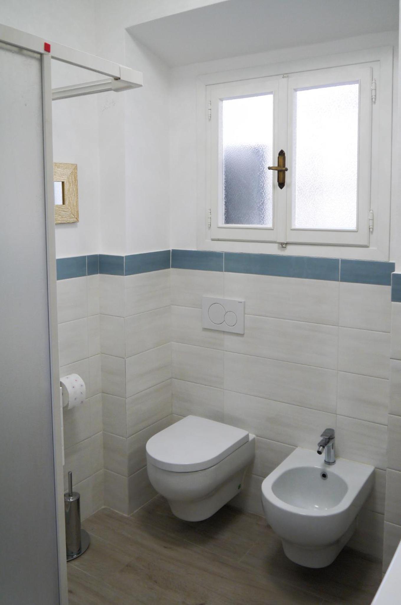 Two-Bedroom Apartment - Photo 5