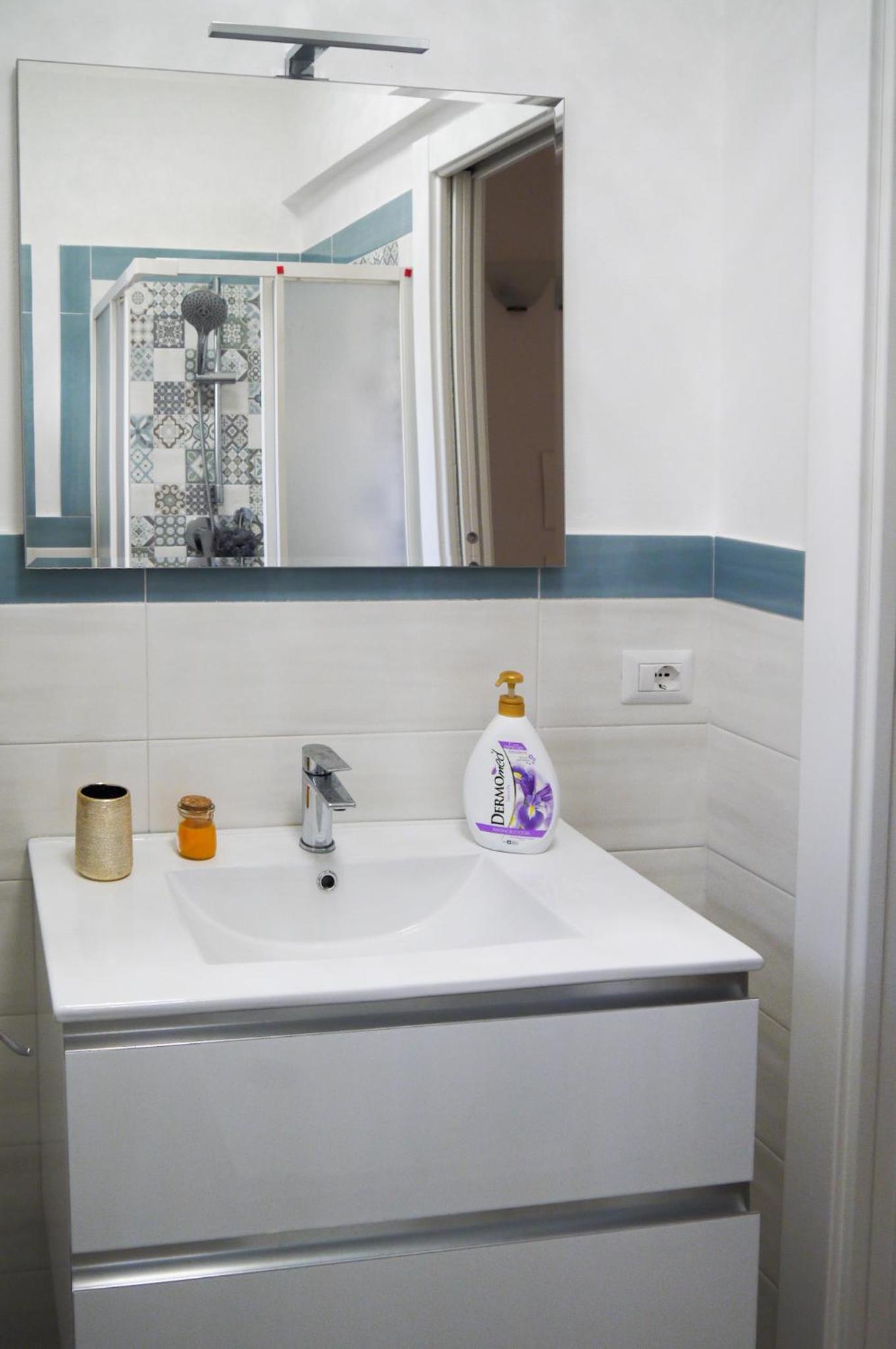 Two-Bedroom Apartment - Photo 6