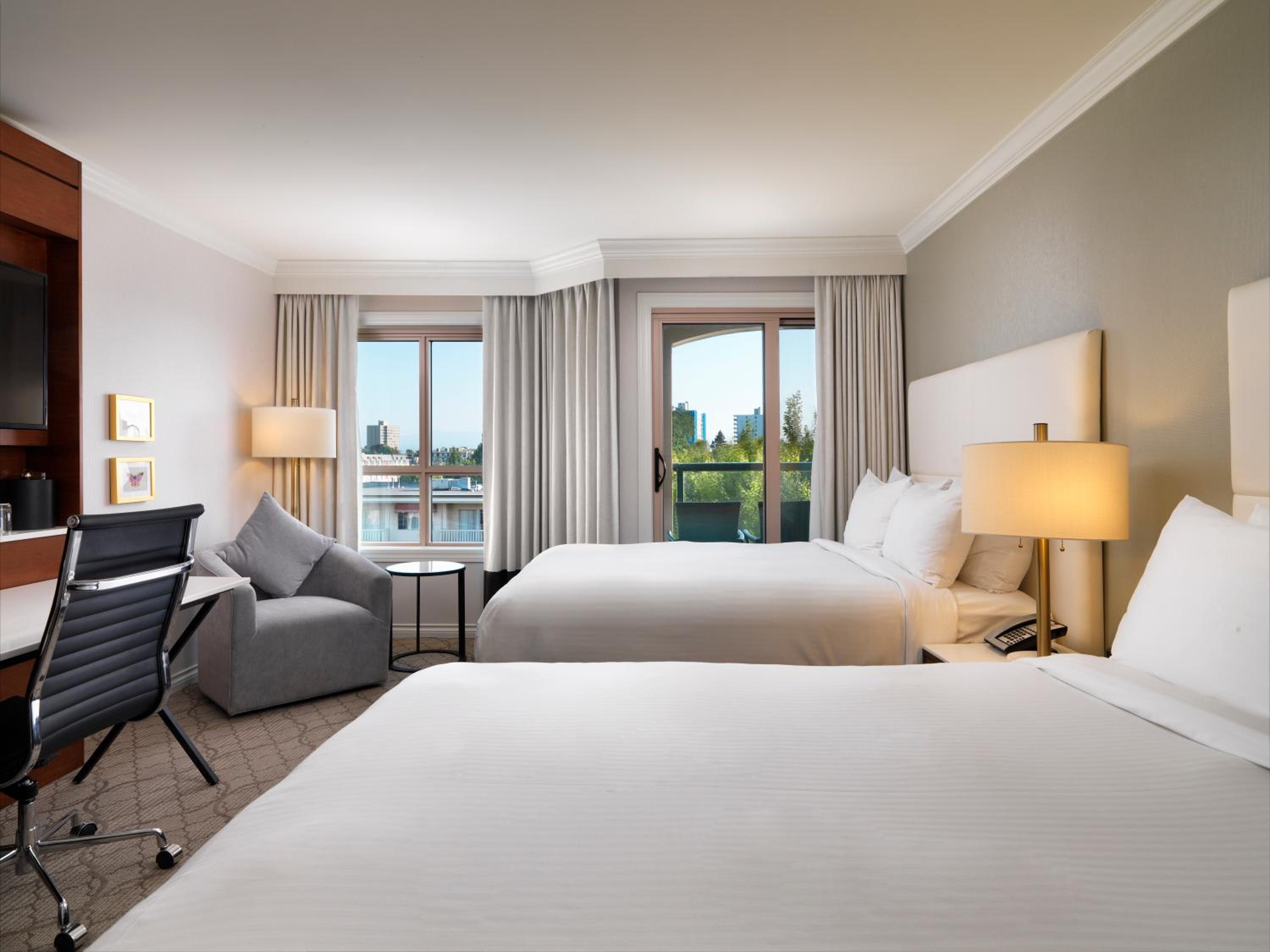 Signature Victoria Room: Two Queen Beds - Photo 1