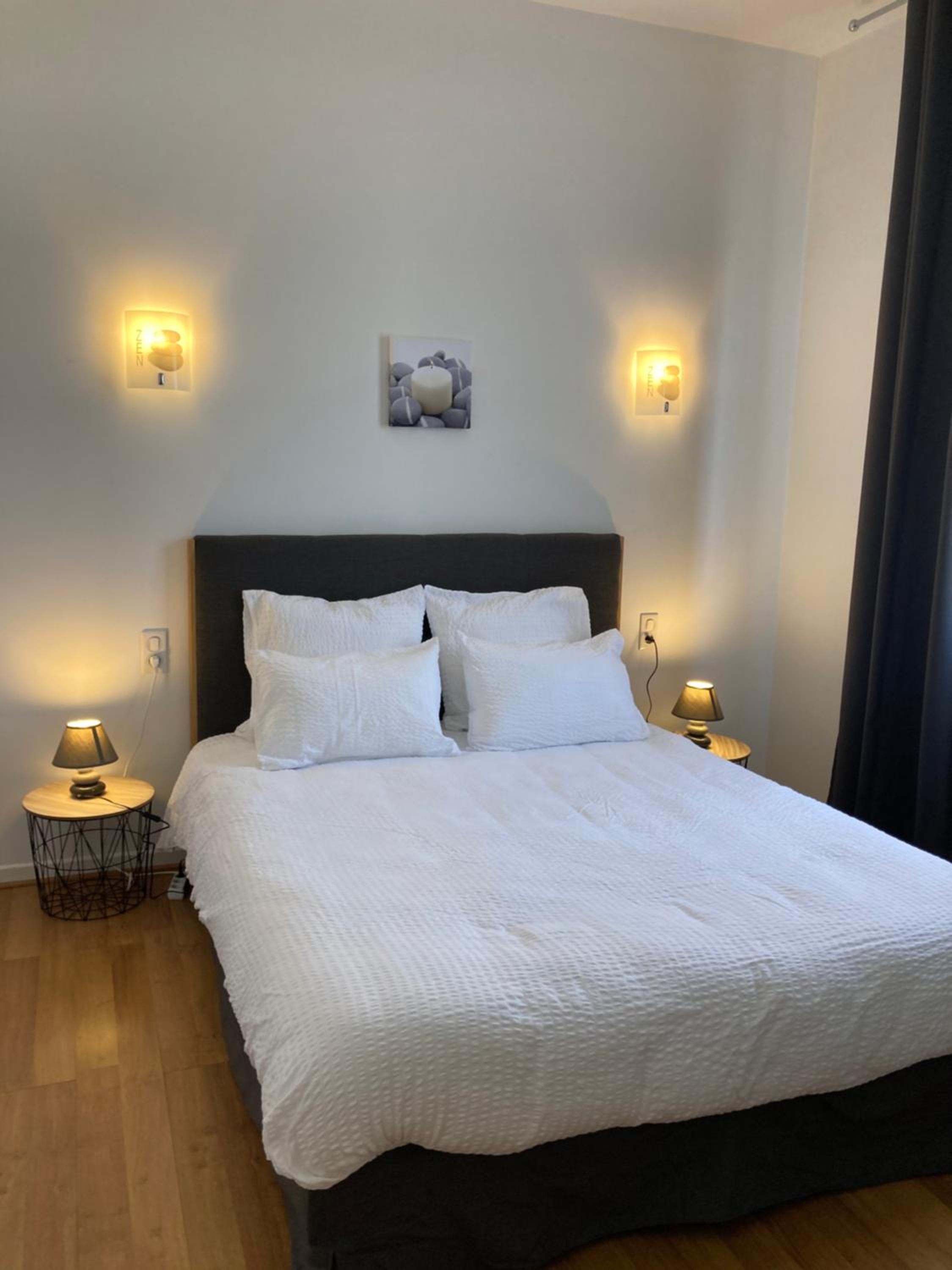 One-Bedroom Apartment - Photo 7