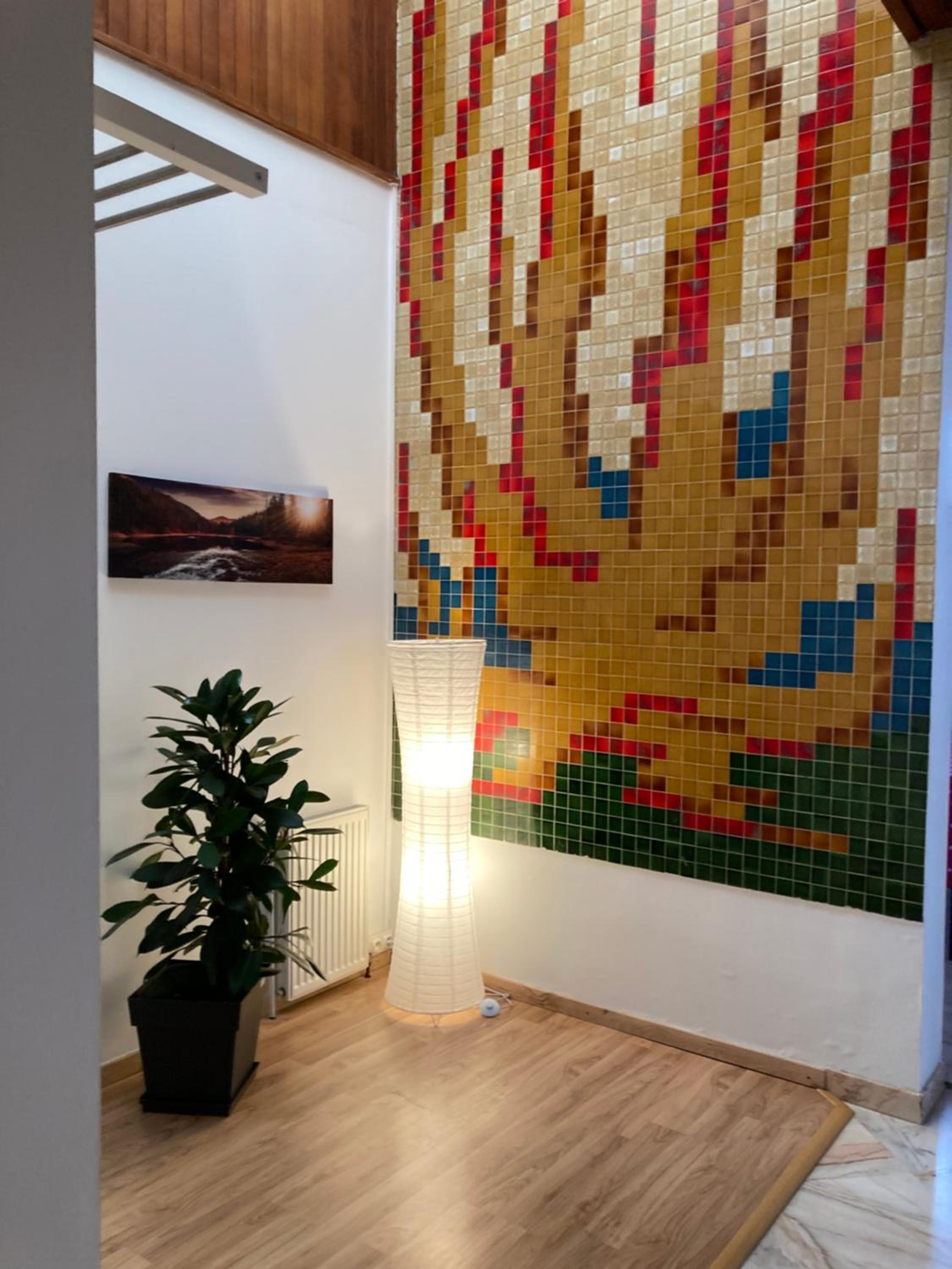One-Bedroom Apartment - Photo 9