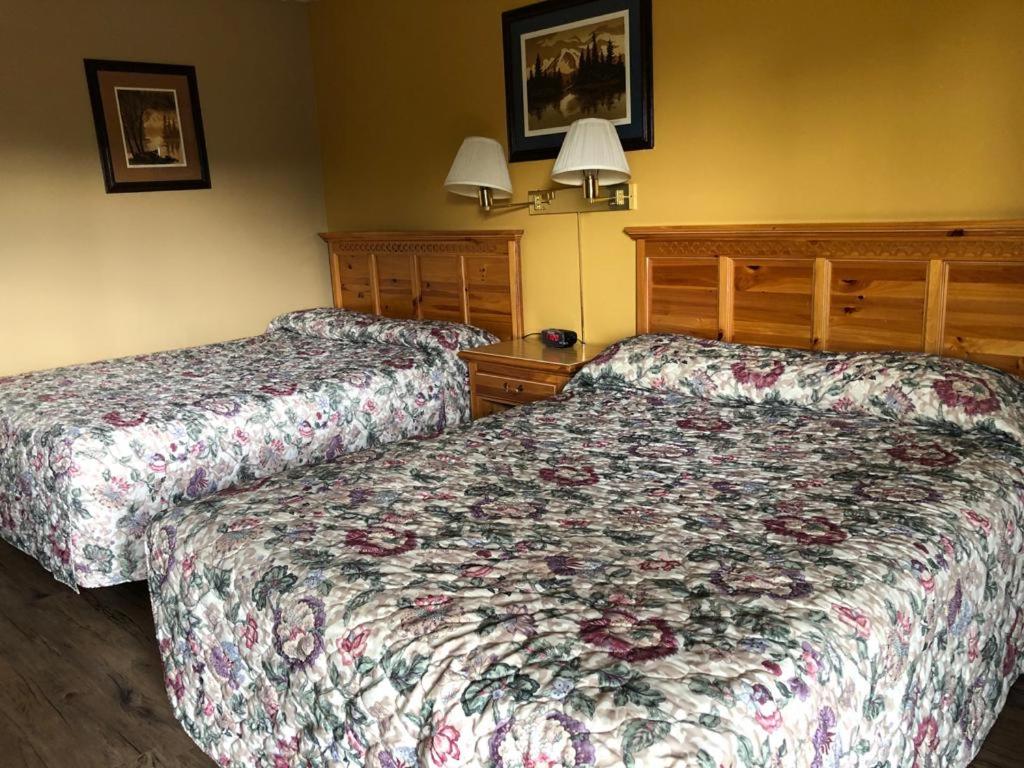 Deluxe Queen Room - Non-Smoking - Photo 15