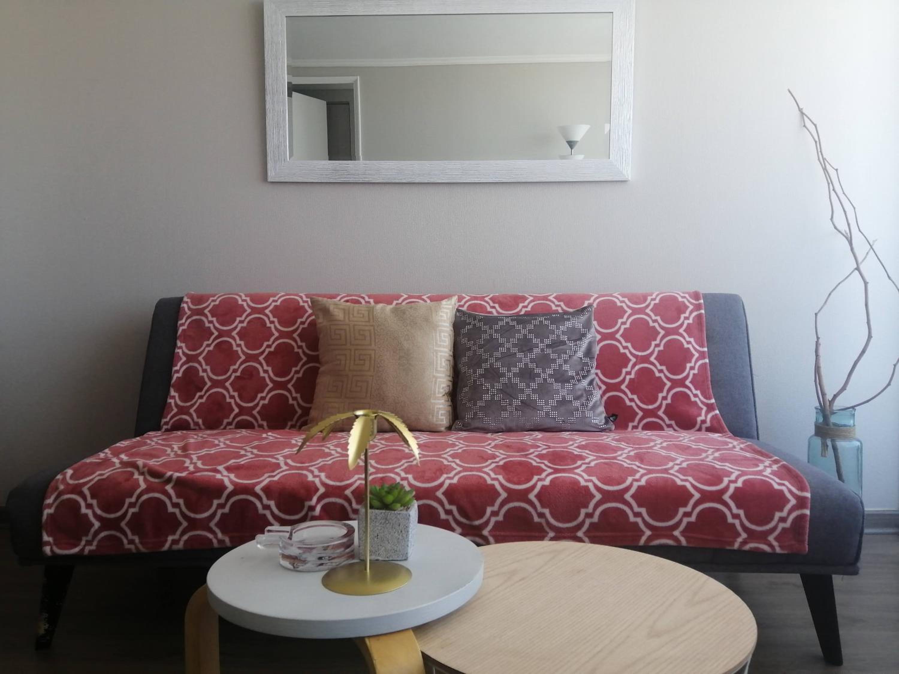 One-Bedroom Standard Apartment photo 2