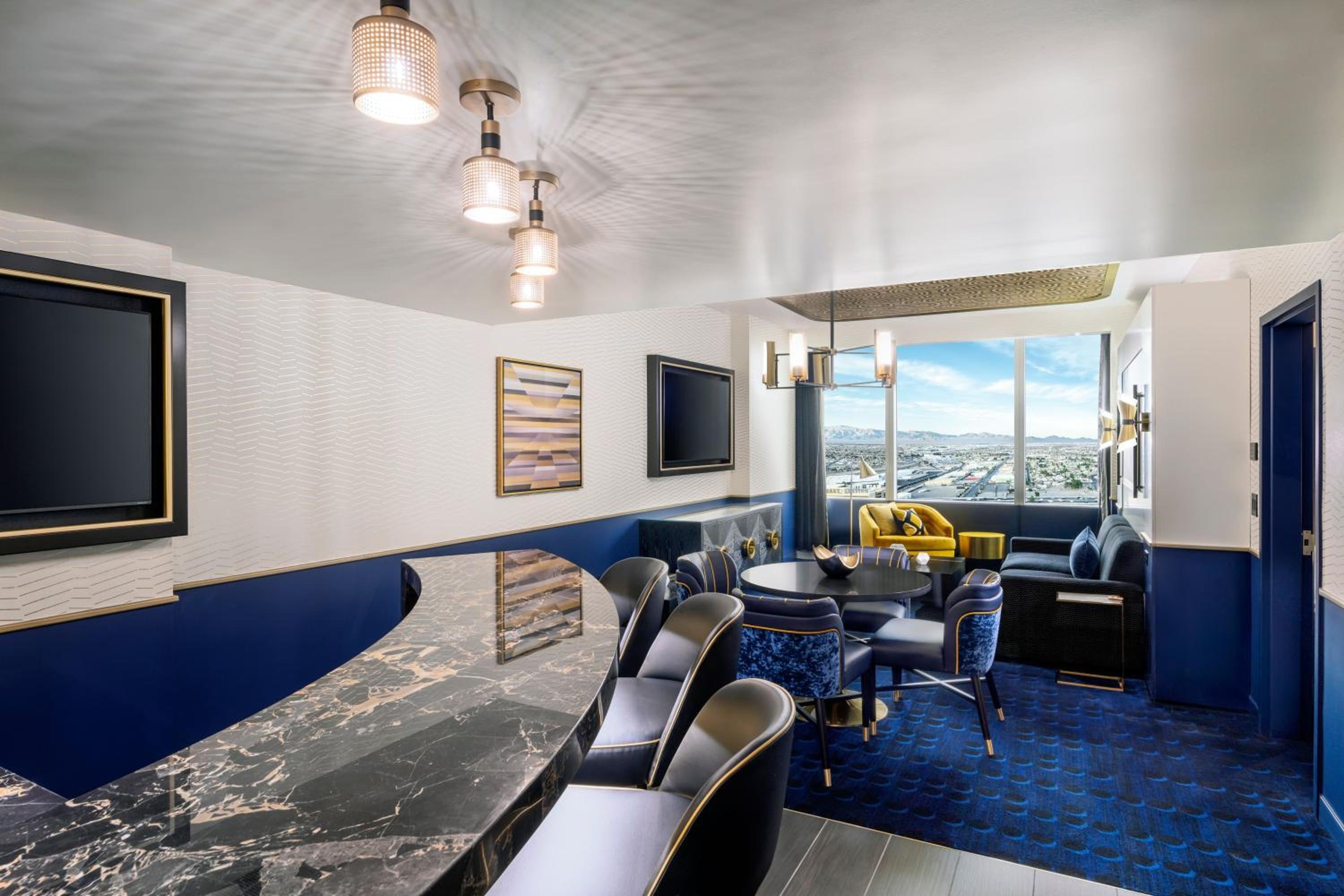 Circa Suite - Photo 2