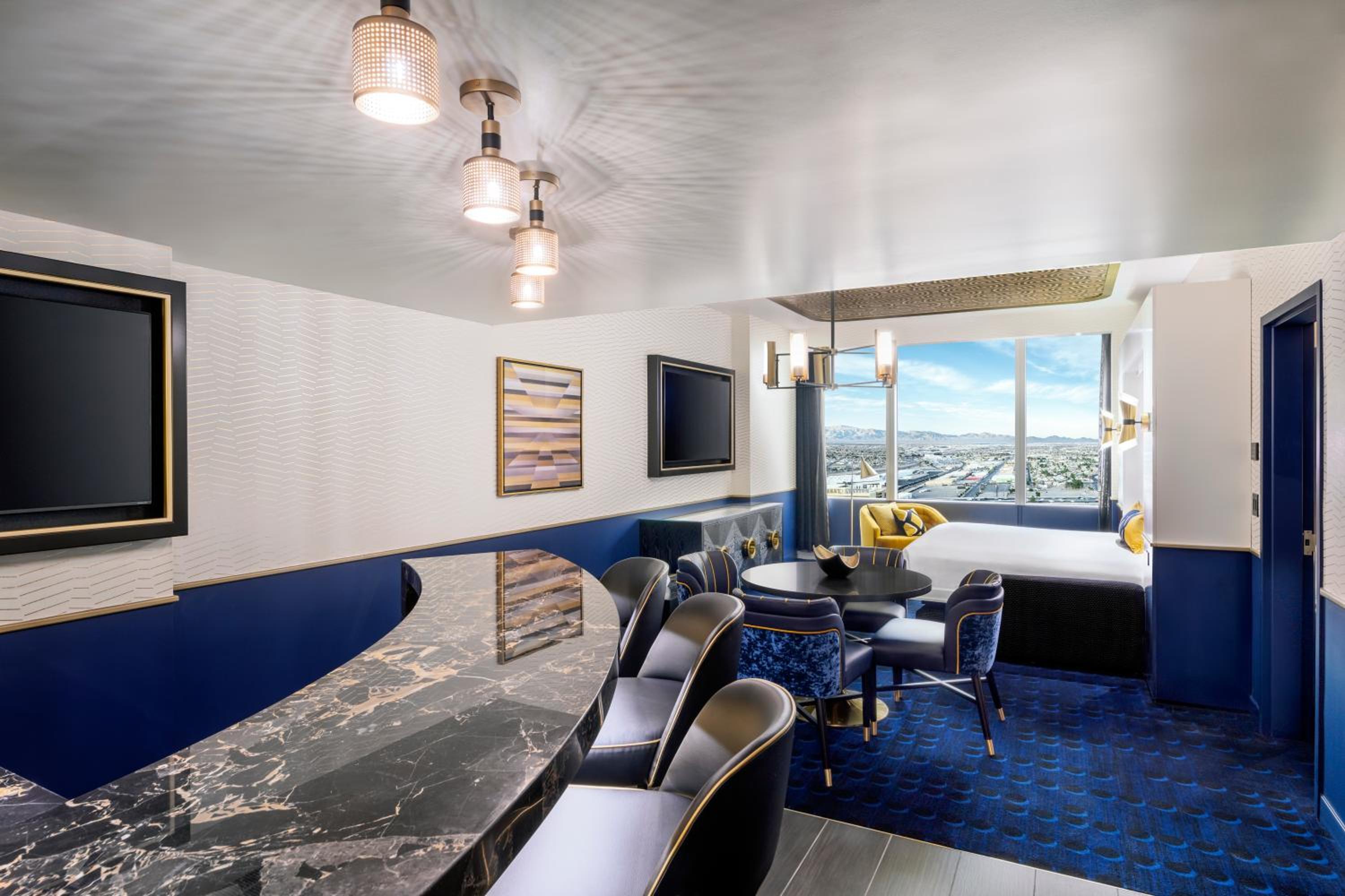 Circa Suite - Photo 3