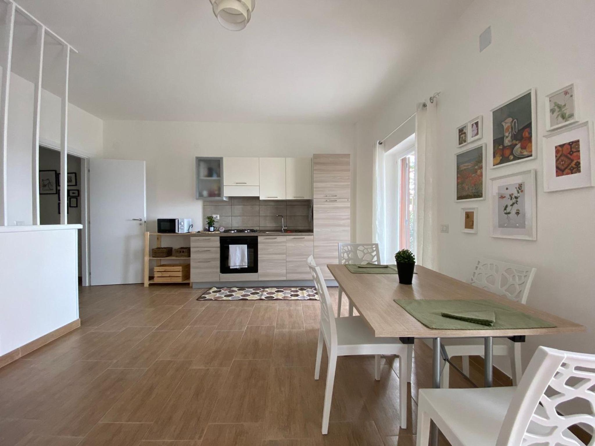 Apartment with Sea View - Photo 8