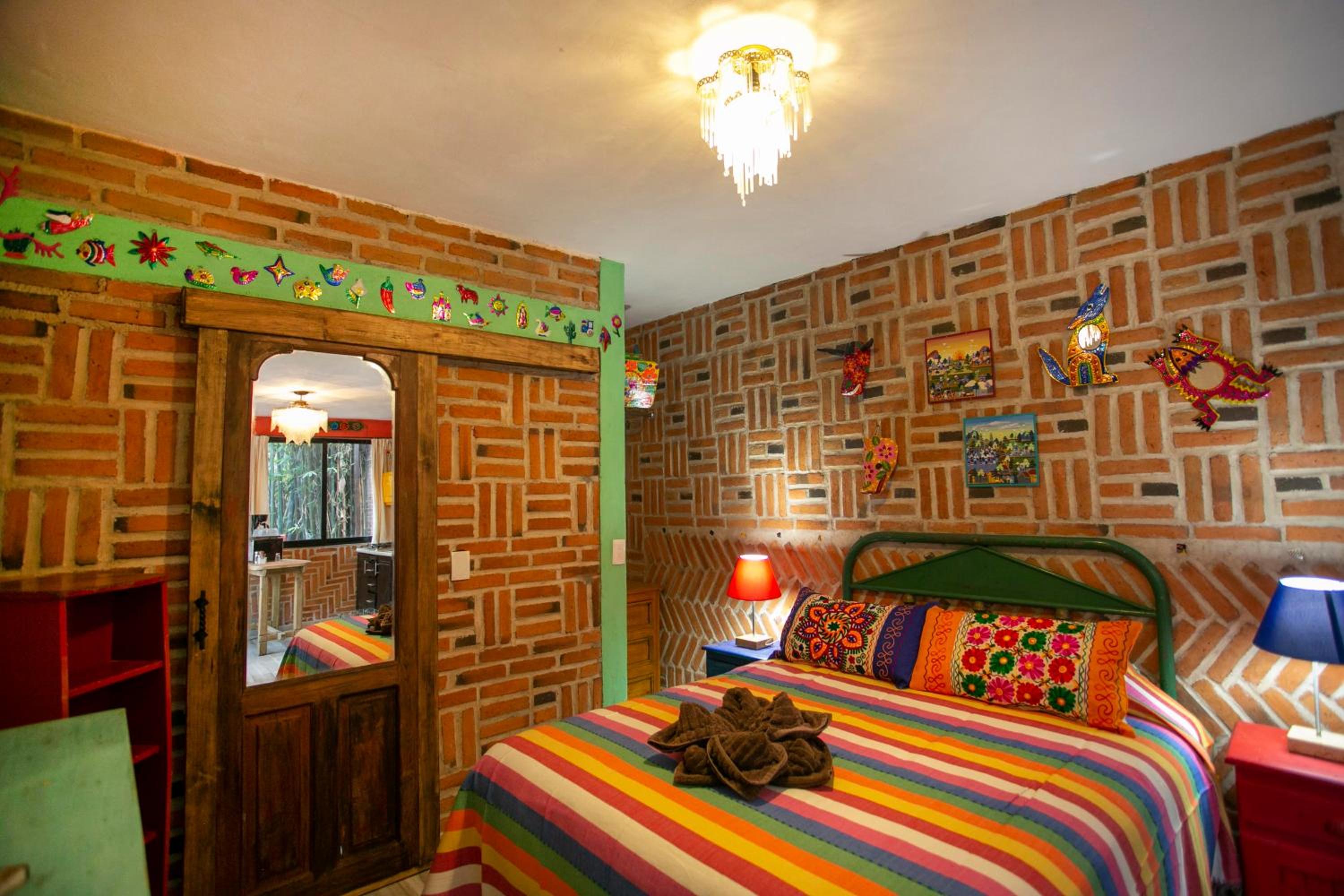 Apartment with Terrace - Photo 11