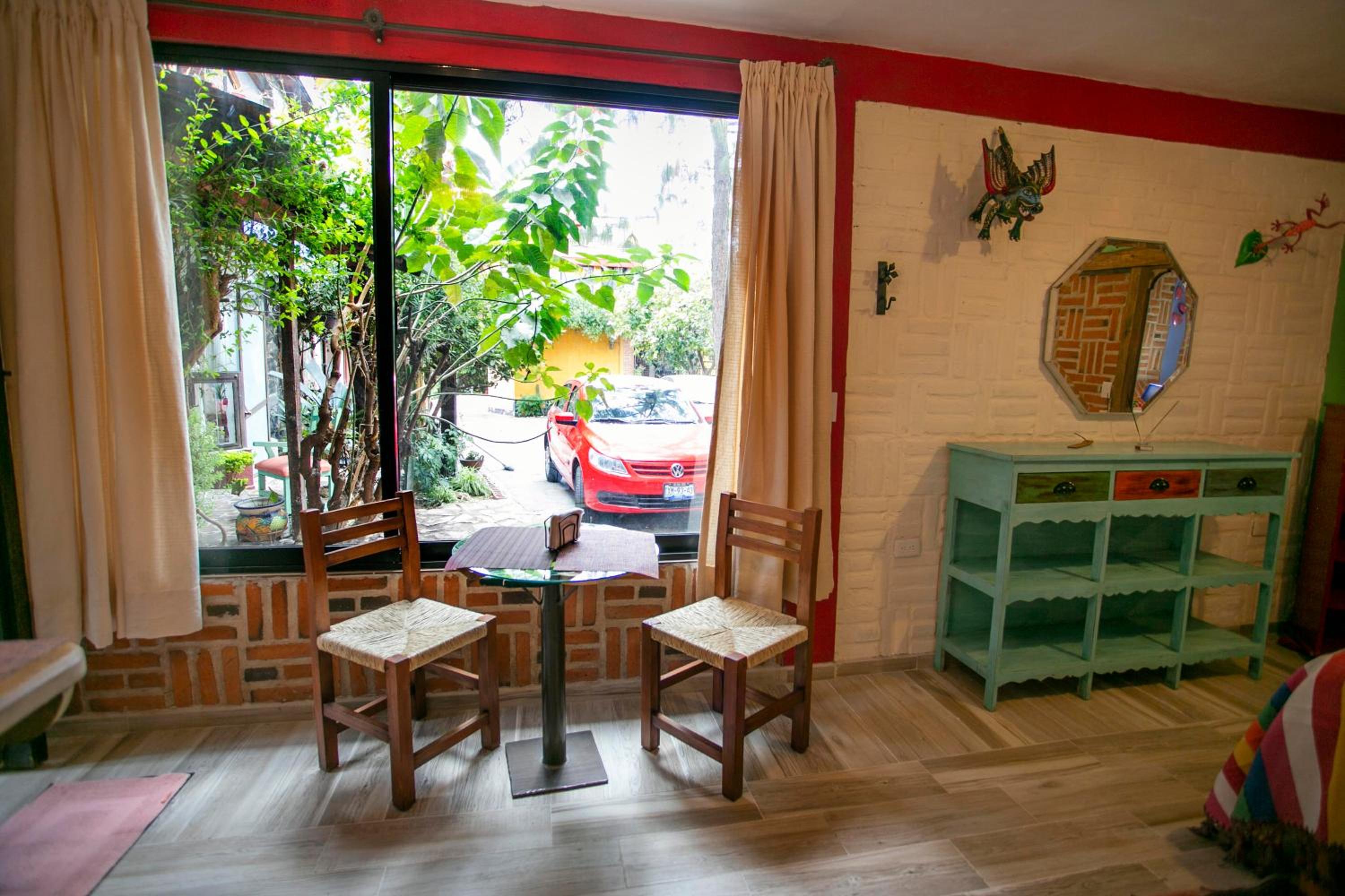 Apartment with Terrace - Photo 10