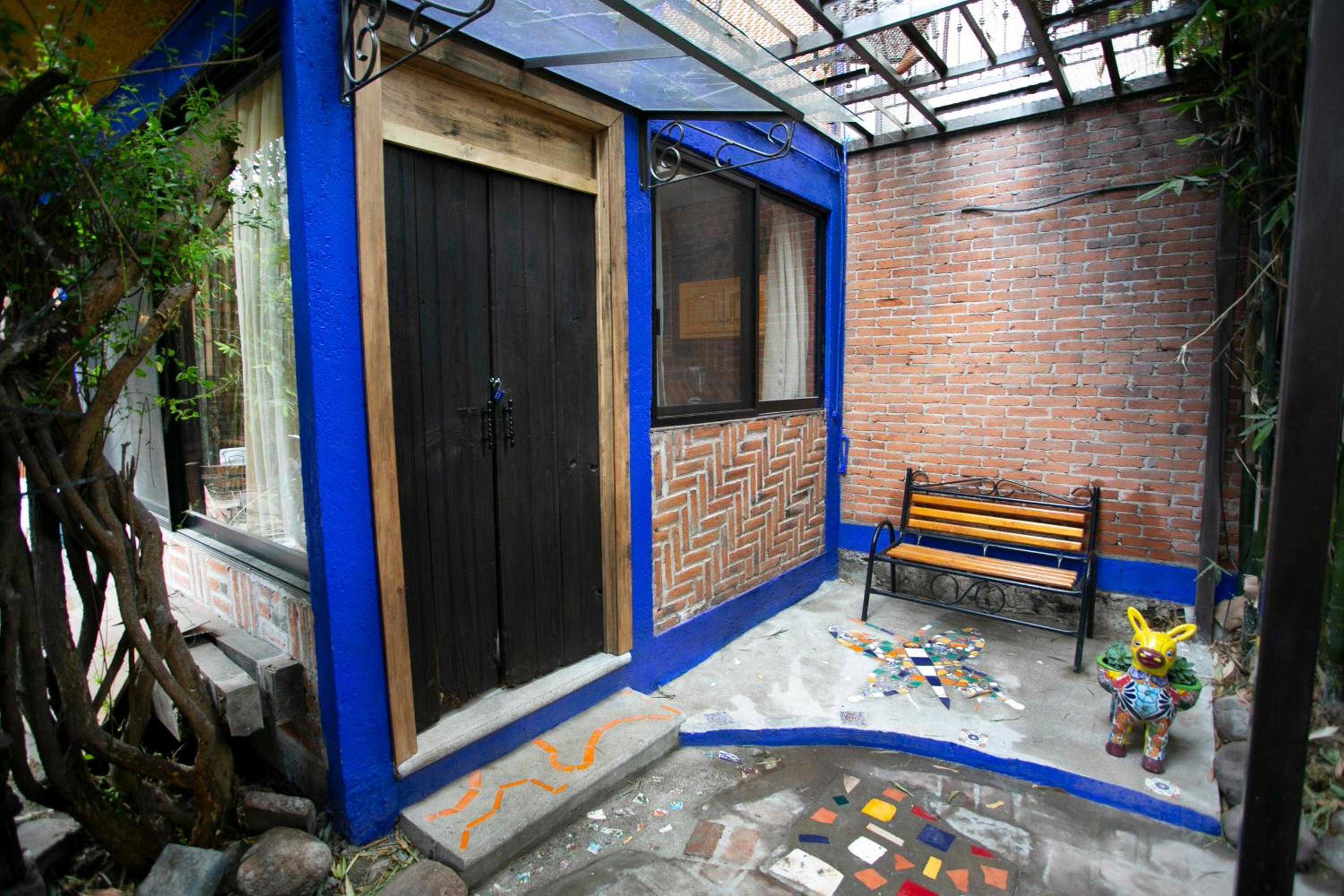 Apartment with Terrace - Photo 8