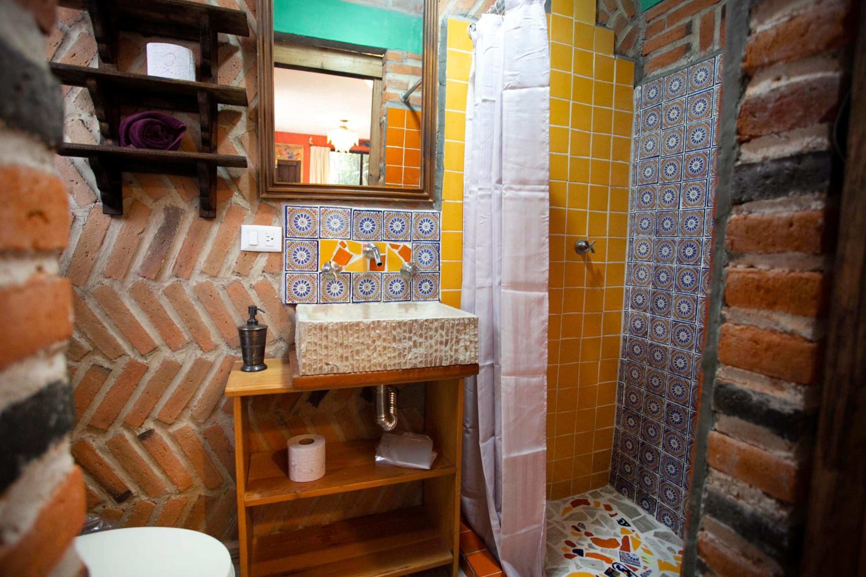 Apartment with Terrace - Photo 2