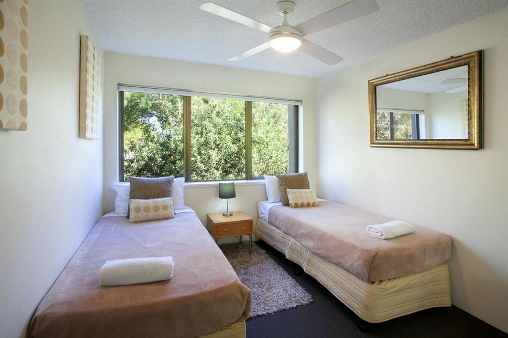 Deluxe Two-Bedroom Apartment - Waterfront photo 1