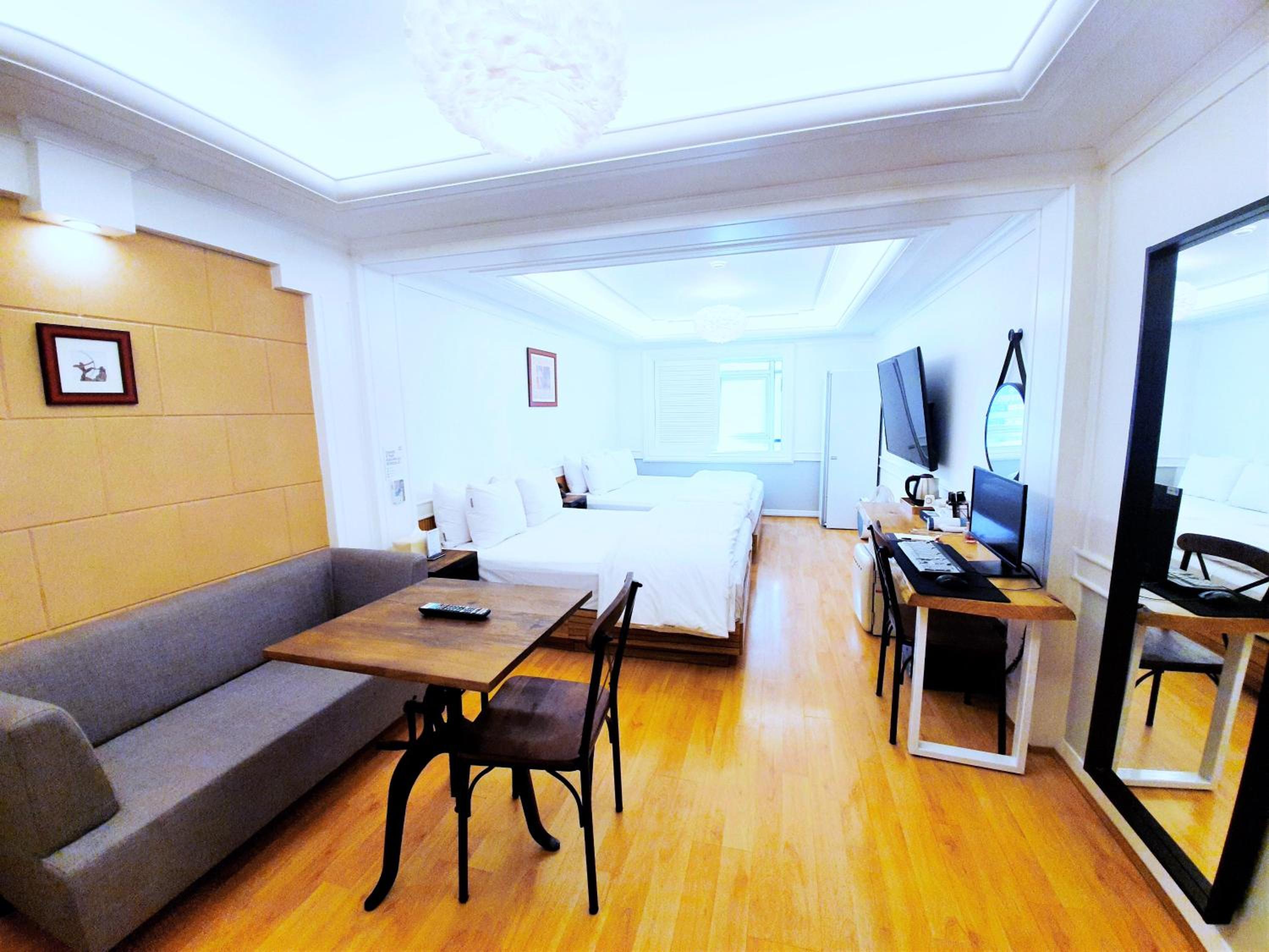 Deluxe Twin Room photo 1
