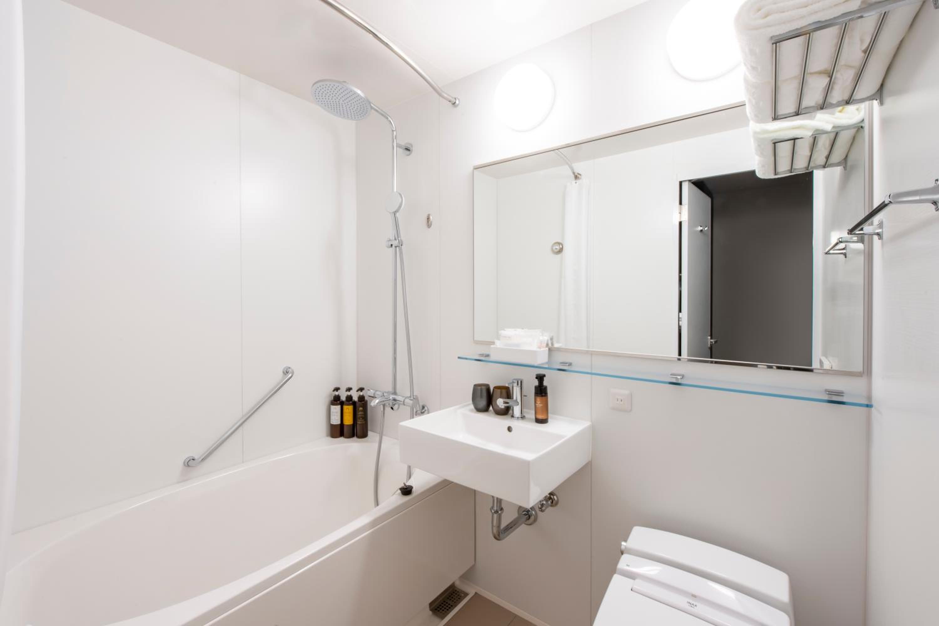 Standard Hollywood Twin Room - Smoking (E-Cigarets Only) photo 2