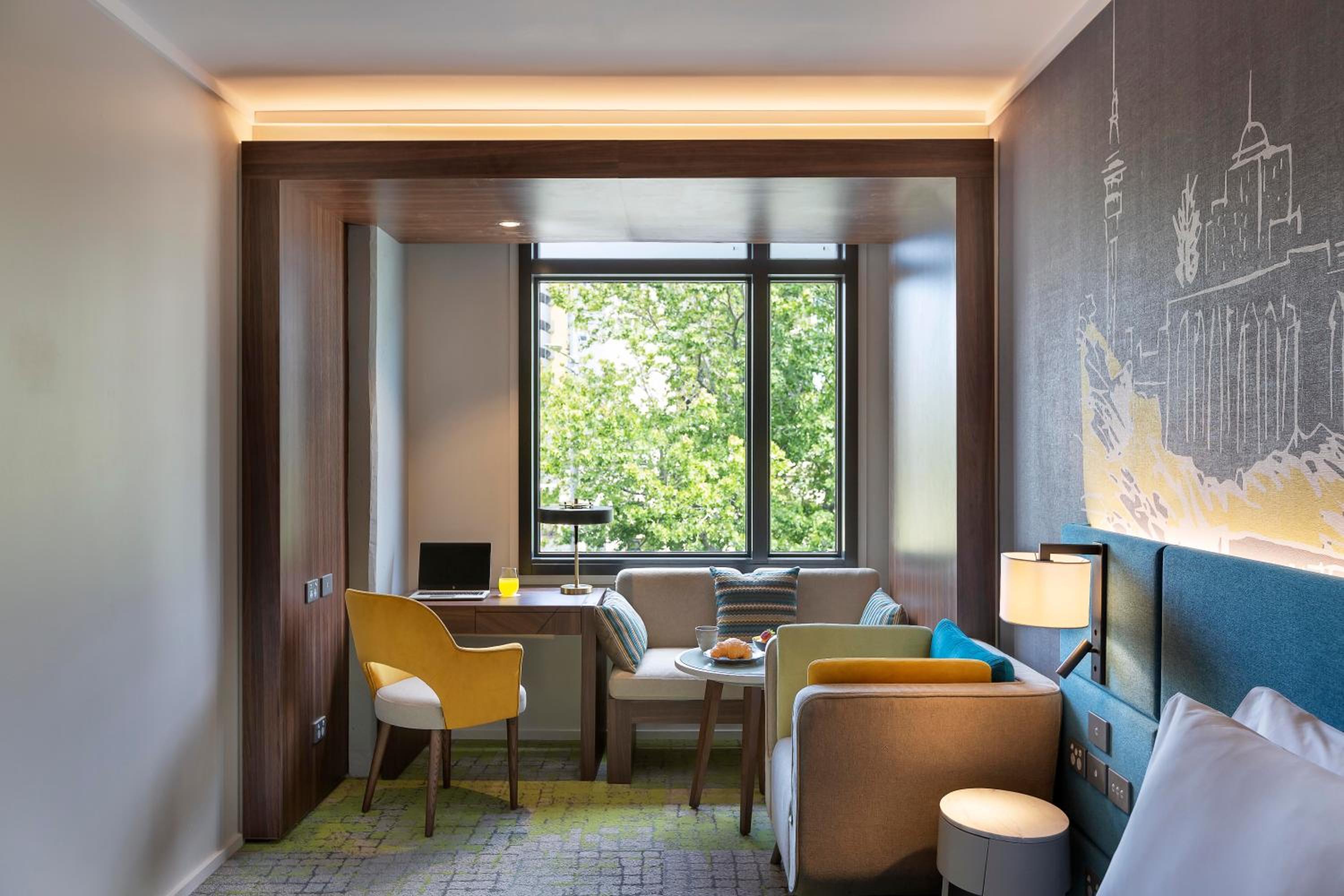 Standard King Room - Photo 2