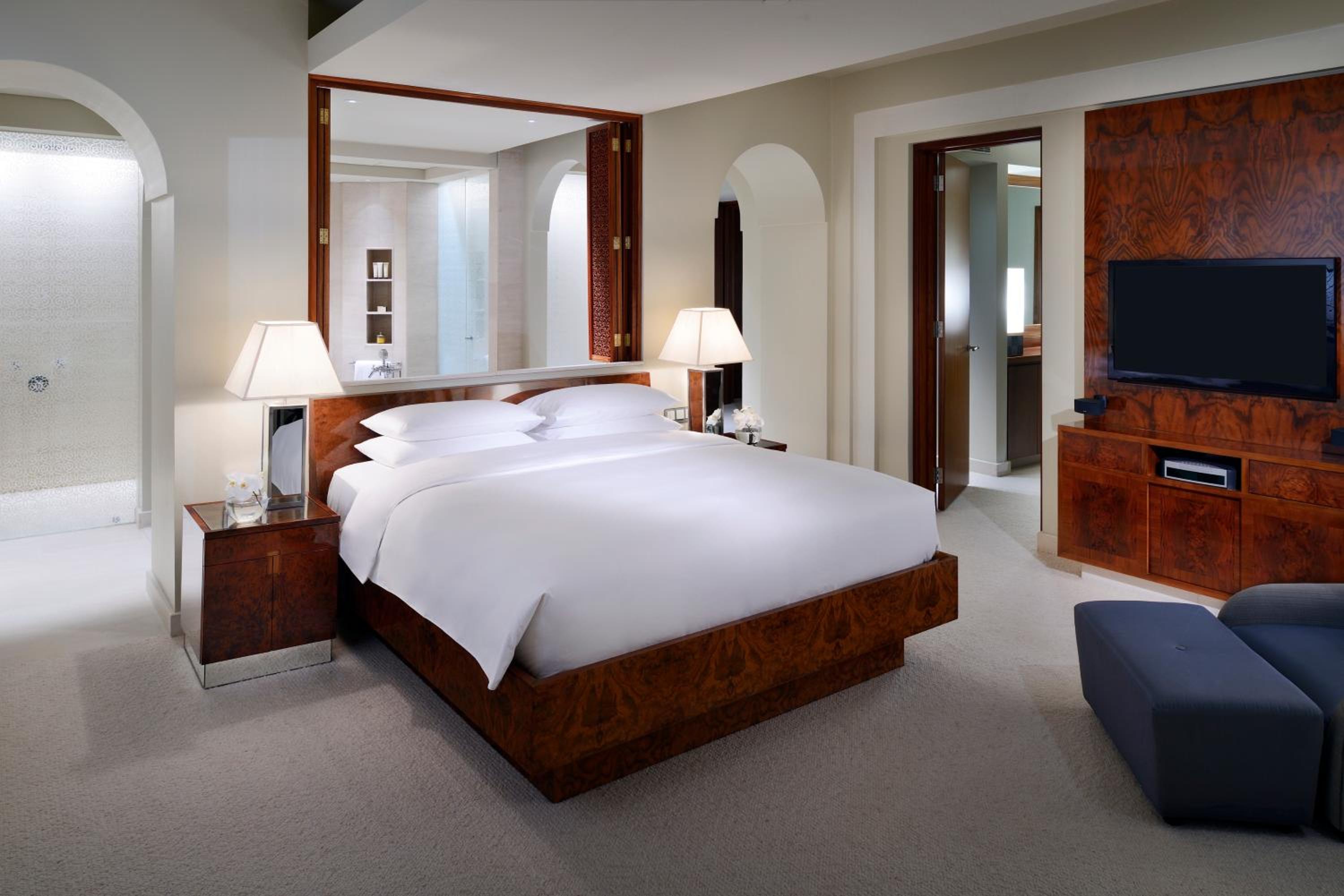 Royal Suite photo 2