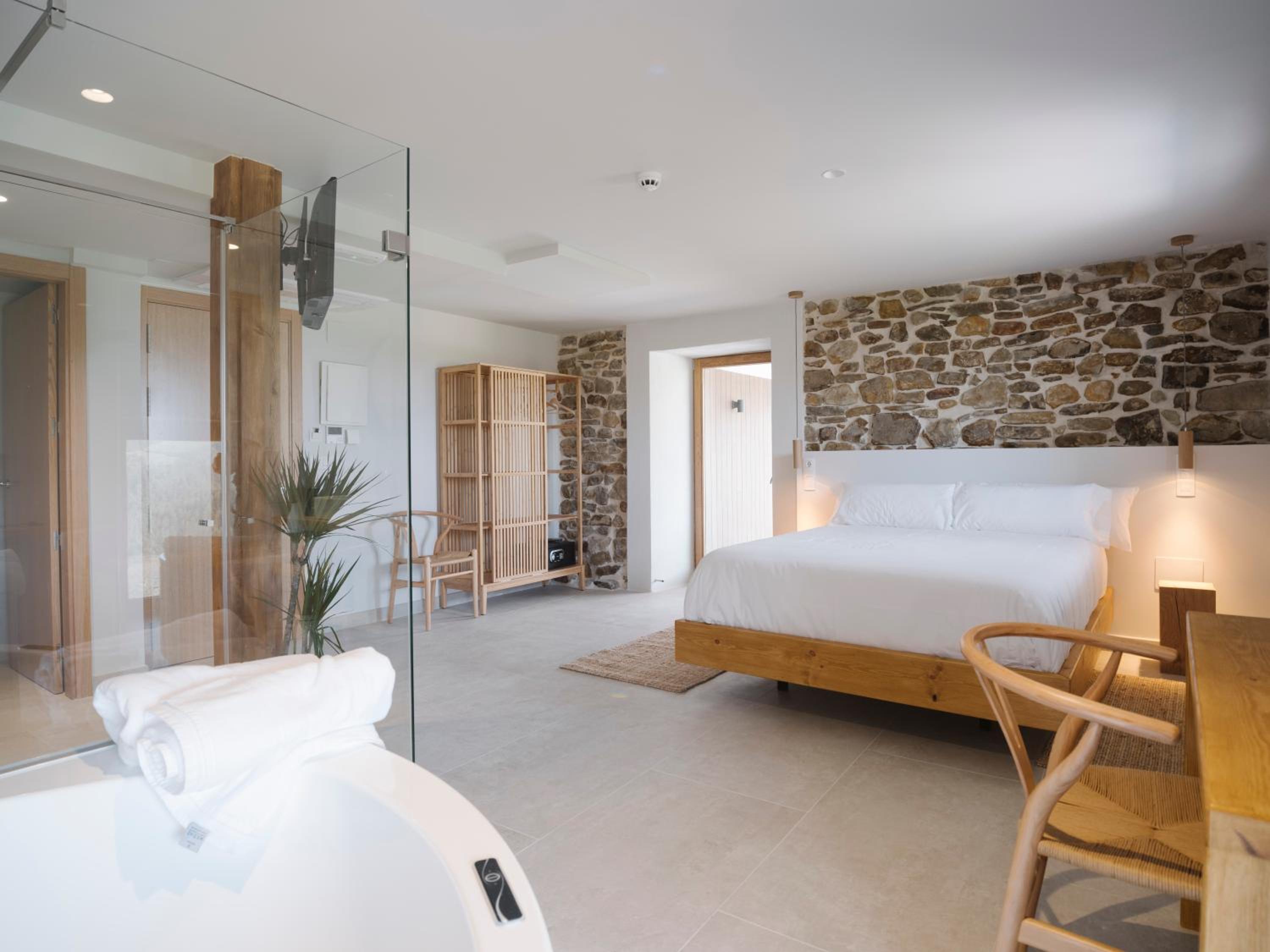 Standard Room - Photo 1
