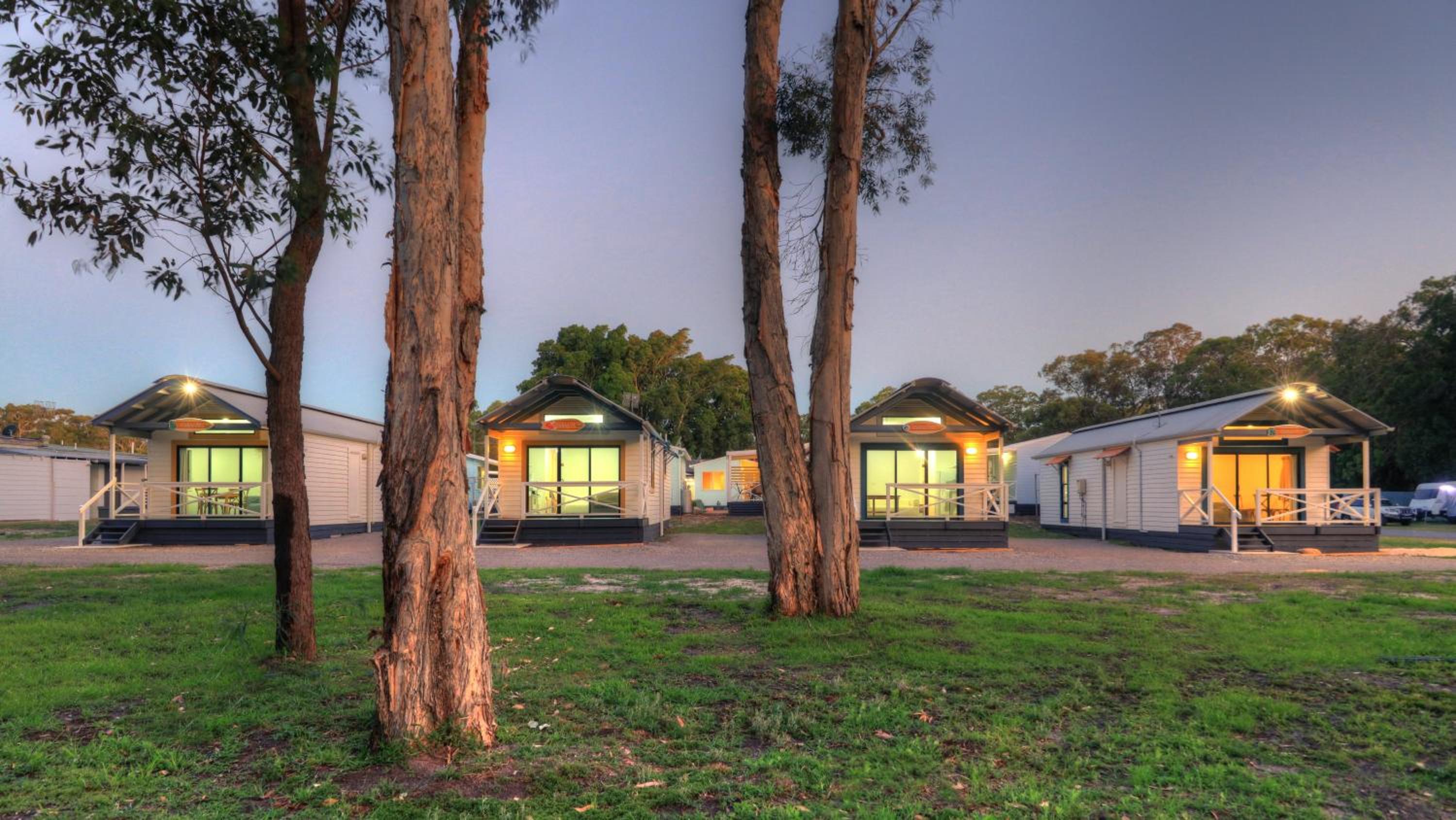 Two Bedroom Bushland Spa Cabin photo 3