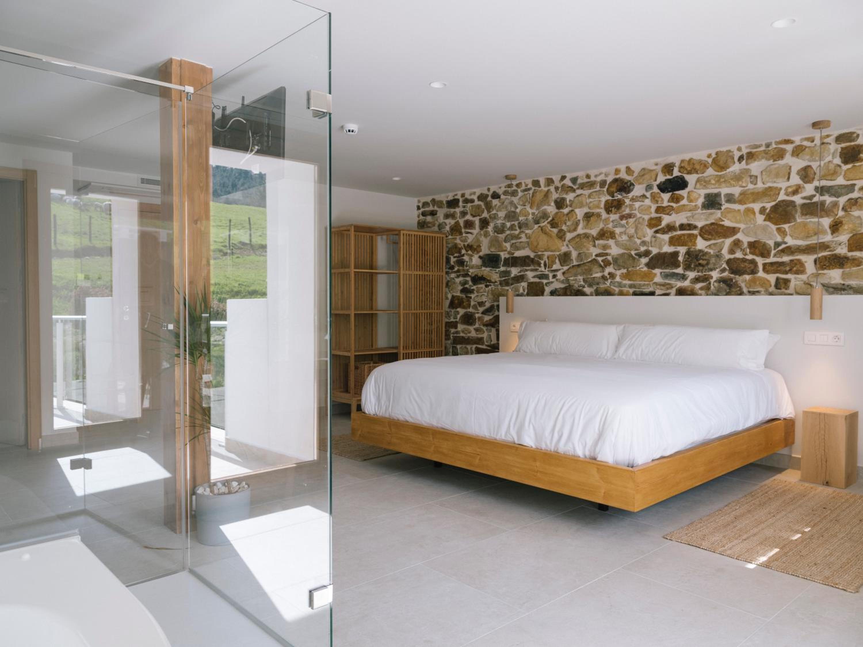 Superior Room - Photo 7