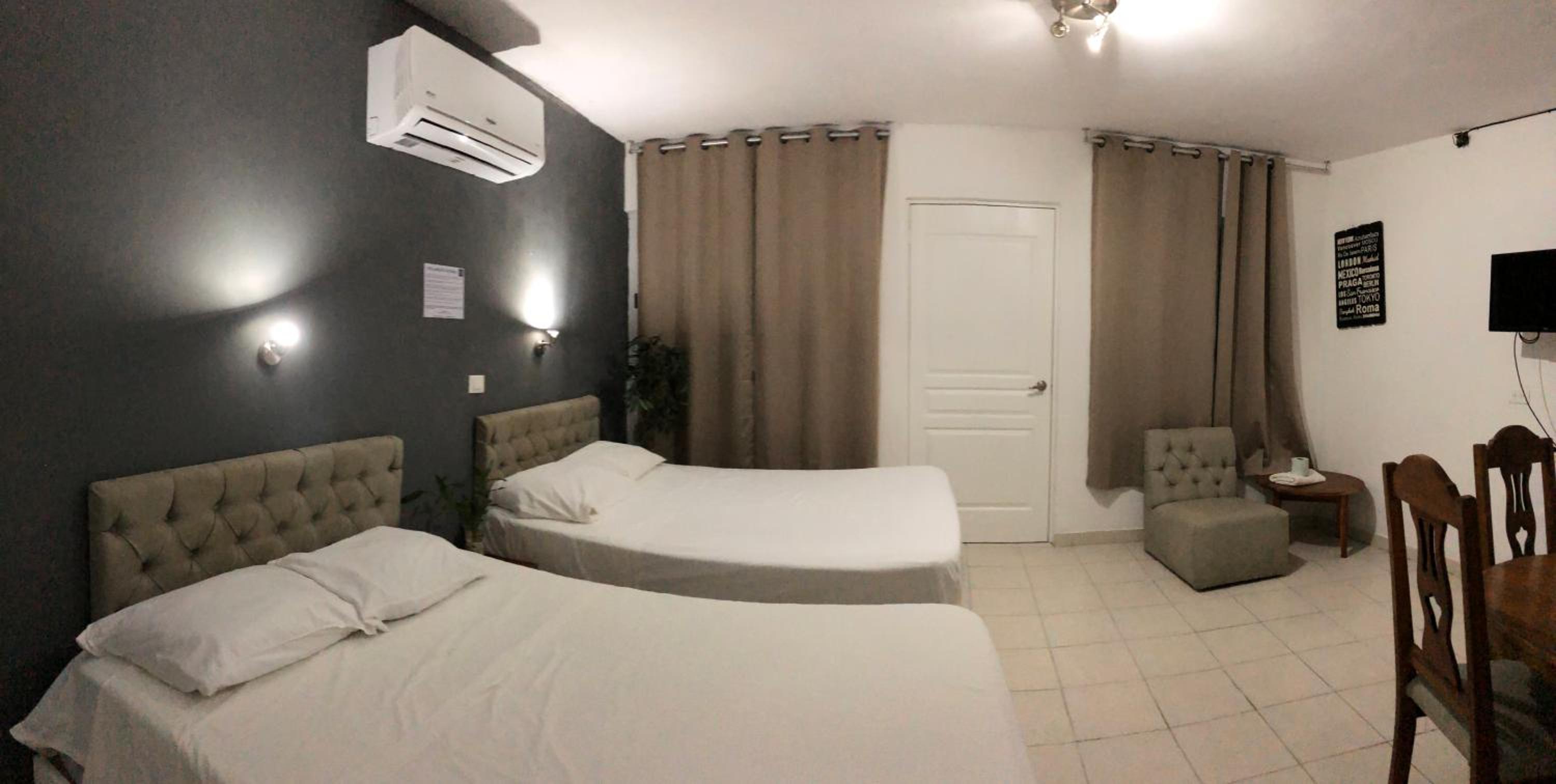 Standard Double Room with Two Double Beds photo 3
