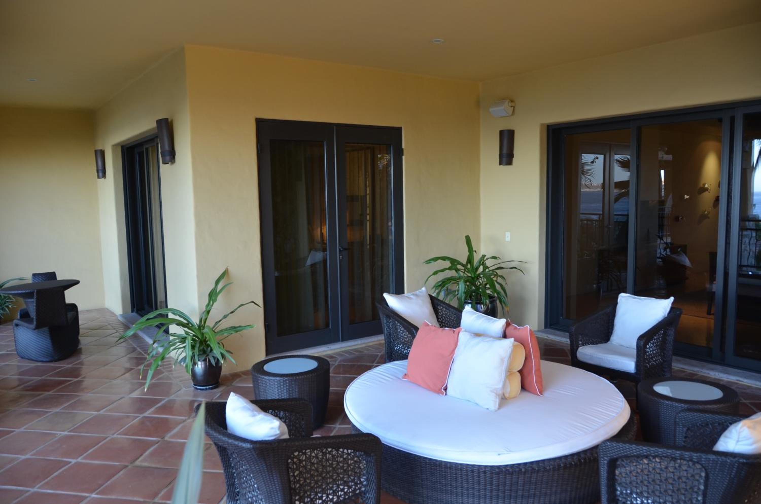 One Bedroom Residence - Ocean View - Photo 9