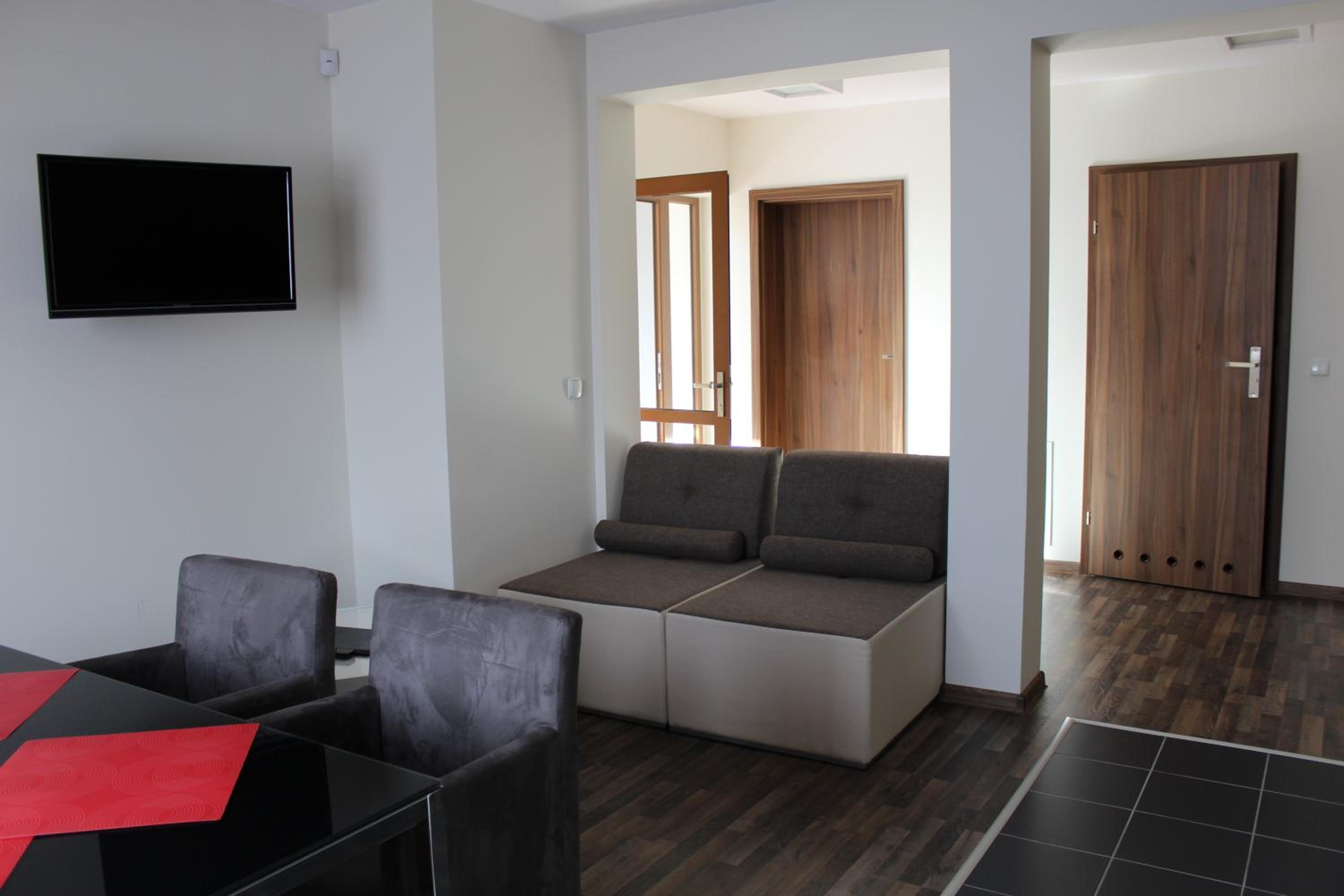 Two-Bedroom Apartment - Photo 4
