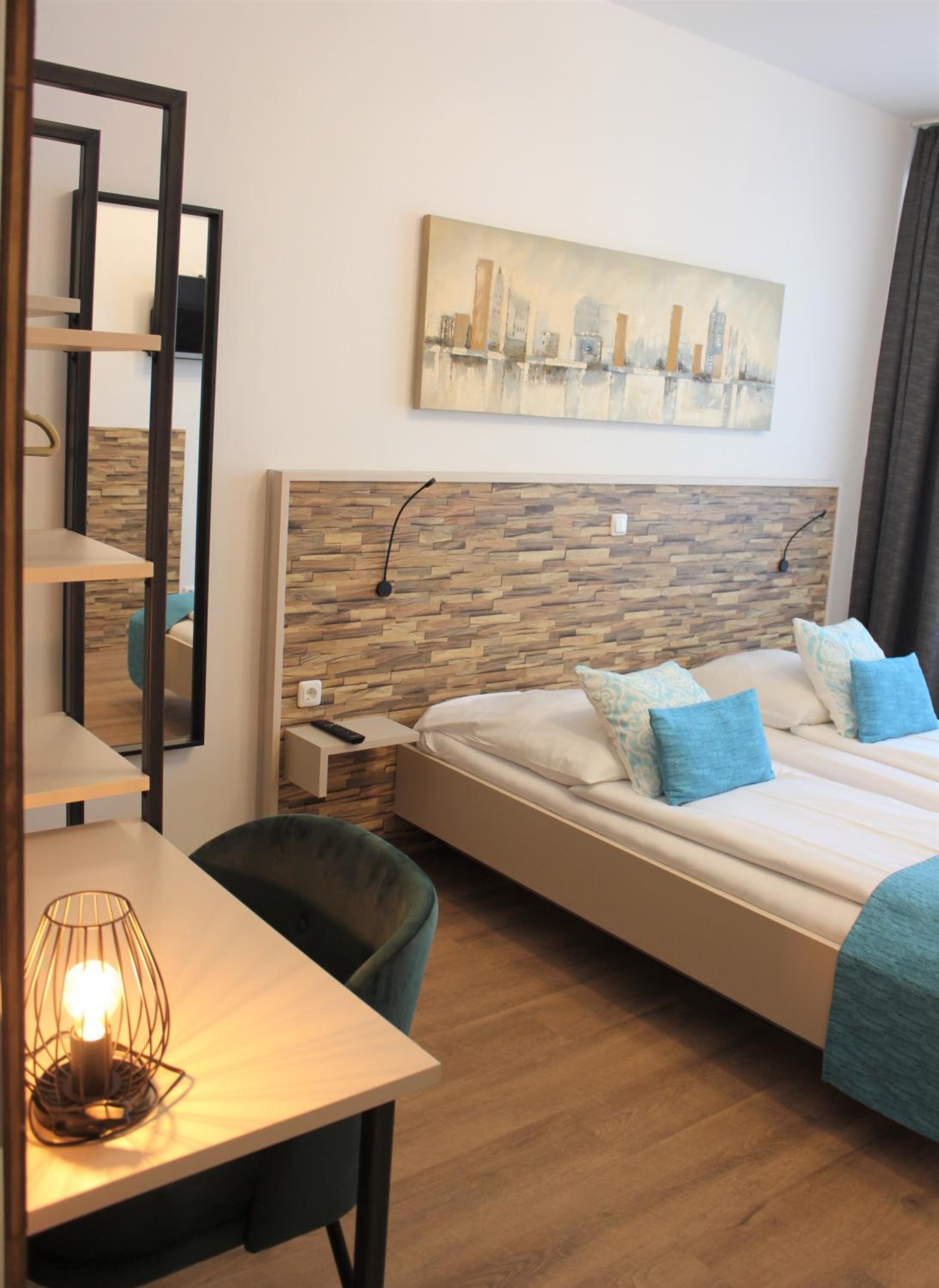 Double Room - Photo 14