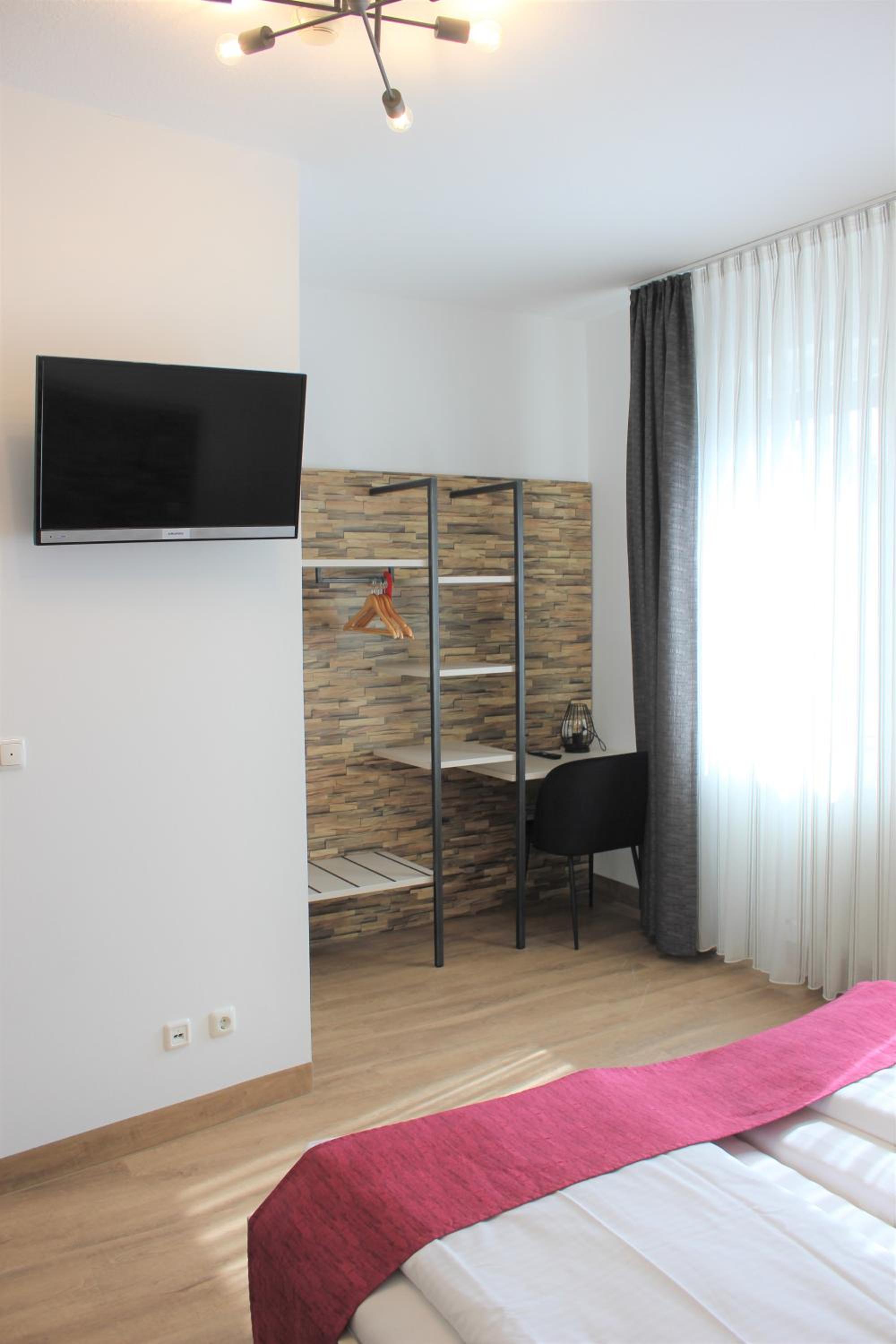Double Room - Photo 1