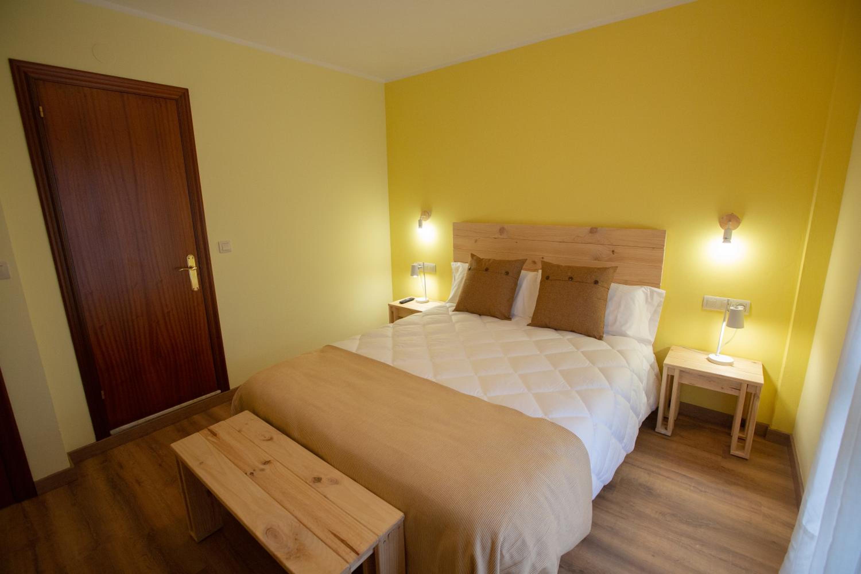 Double or Twin Room - Photo 27