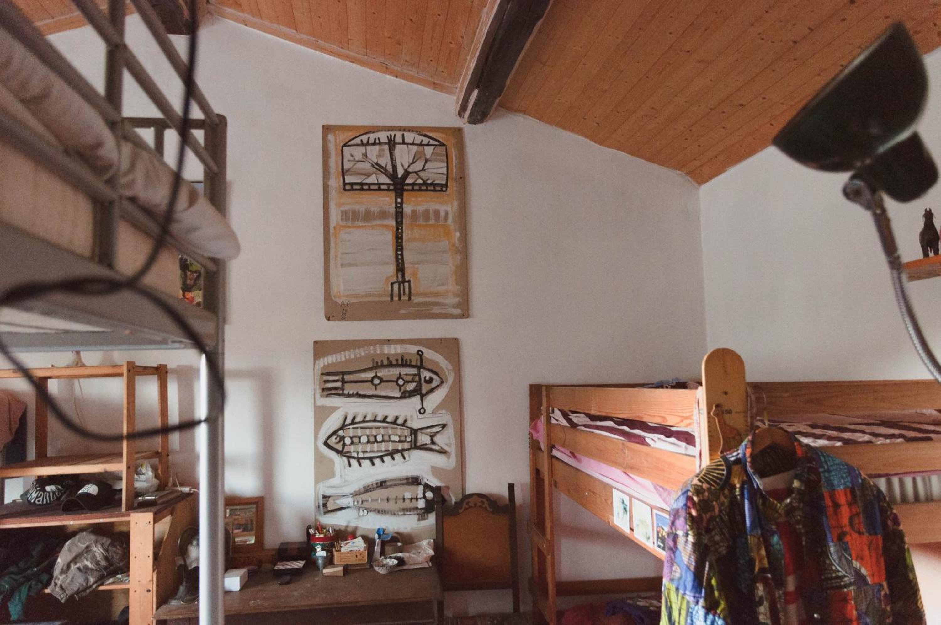 6-Bed Mixed Dormitory Room photo 2