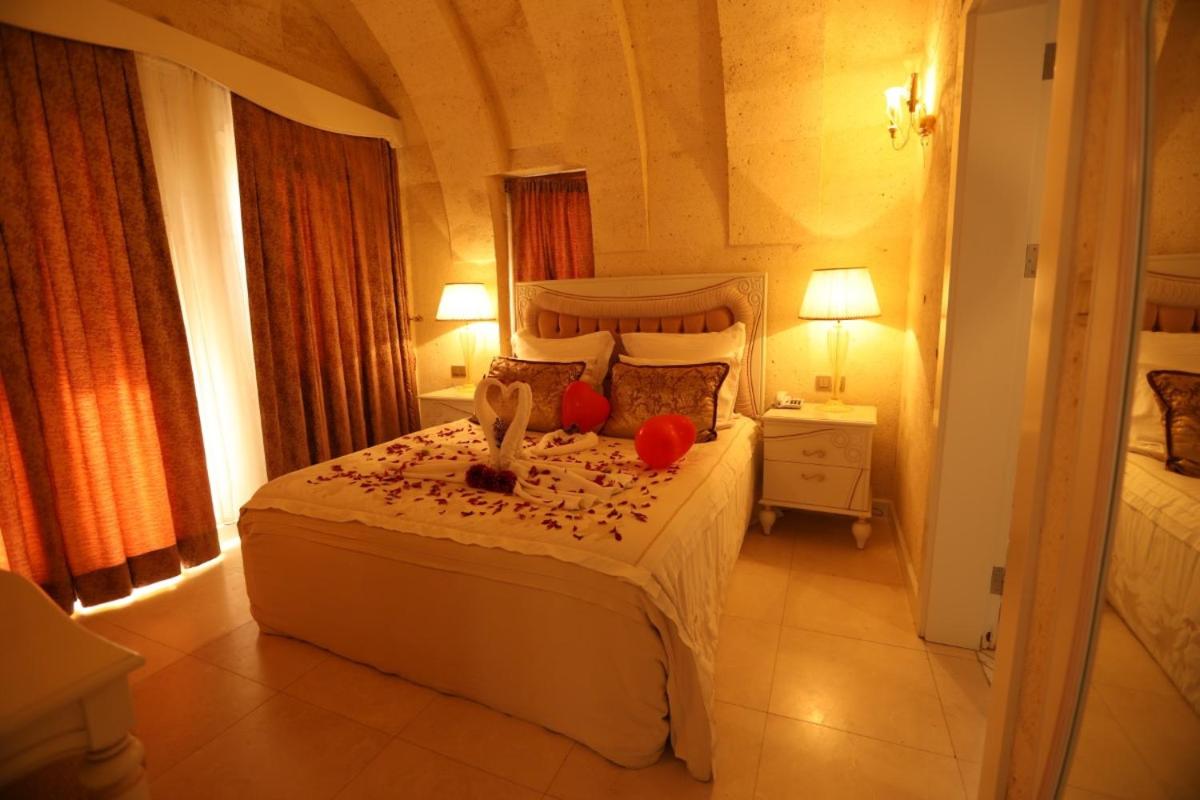 Honeymoon Suite photo 1