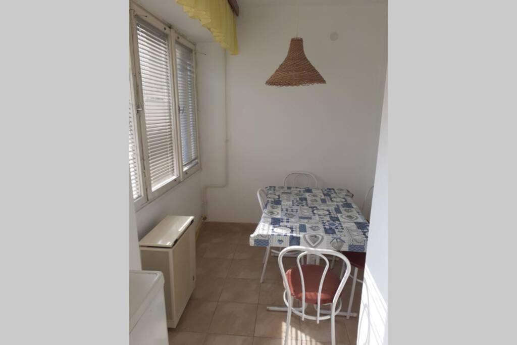Two-Bedroom Apartment - Photo 9