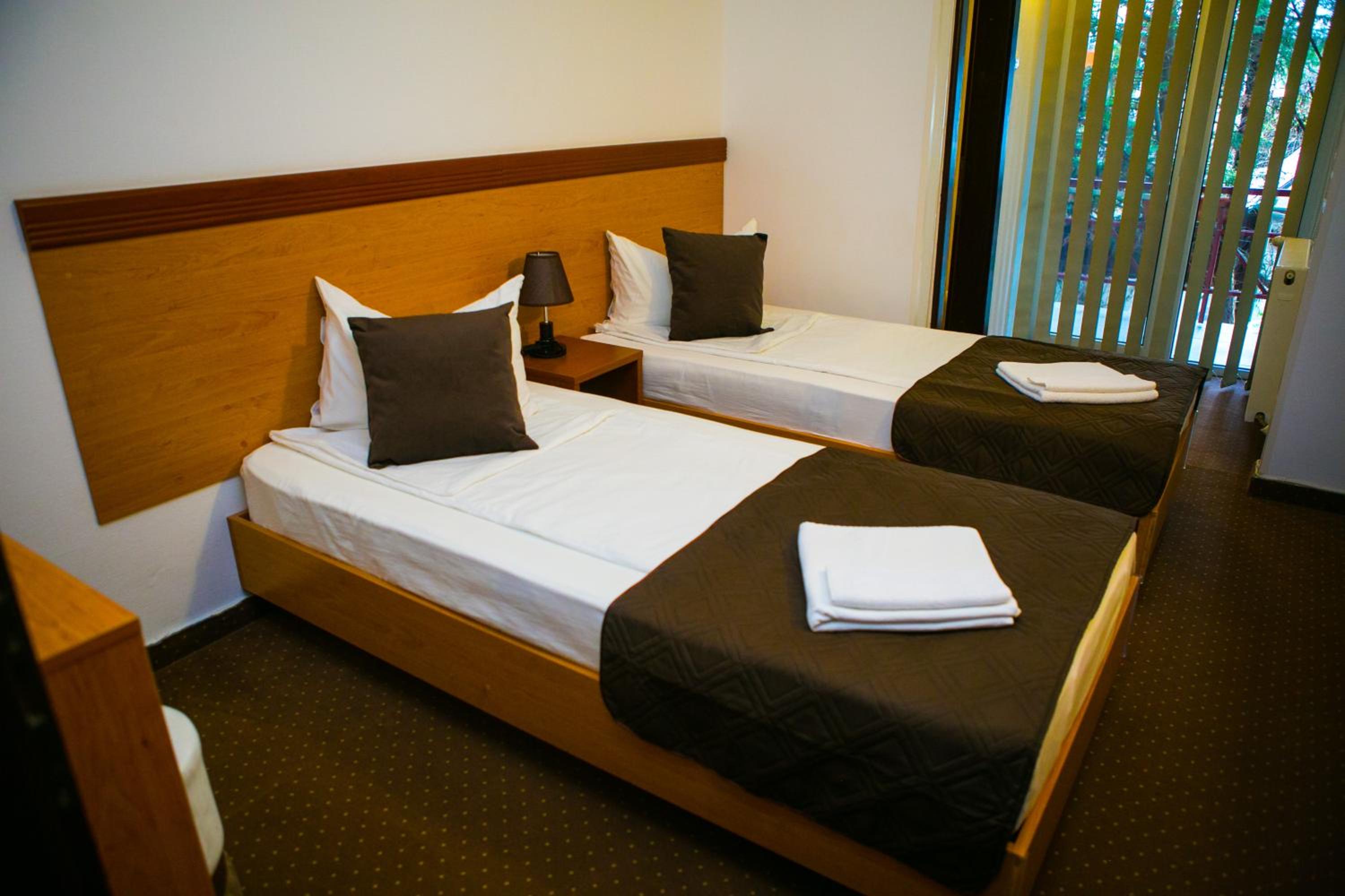 Standard Twin Room photo 1