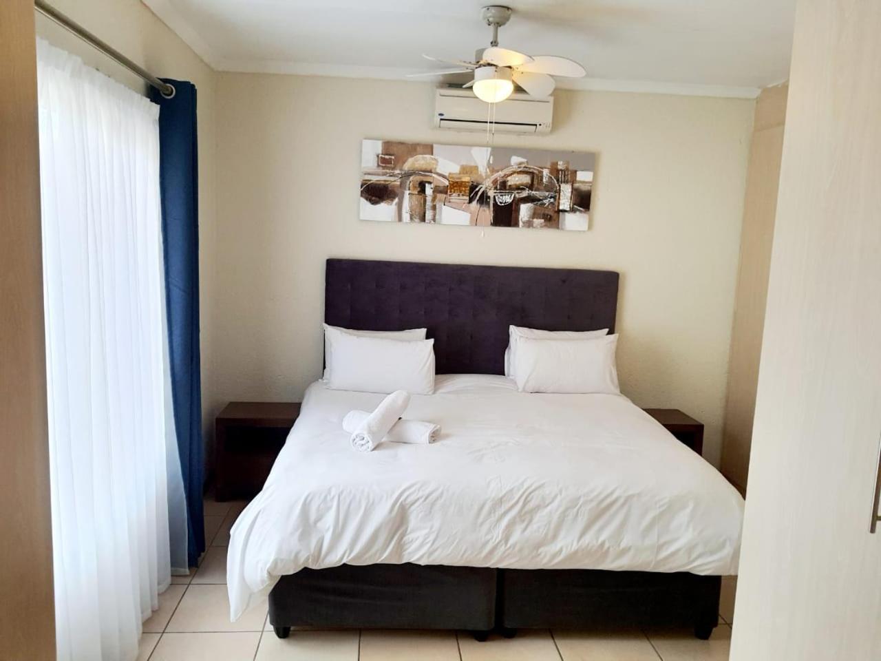 Two-Bedroom Apartment - Photo 8