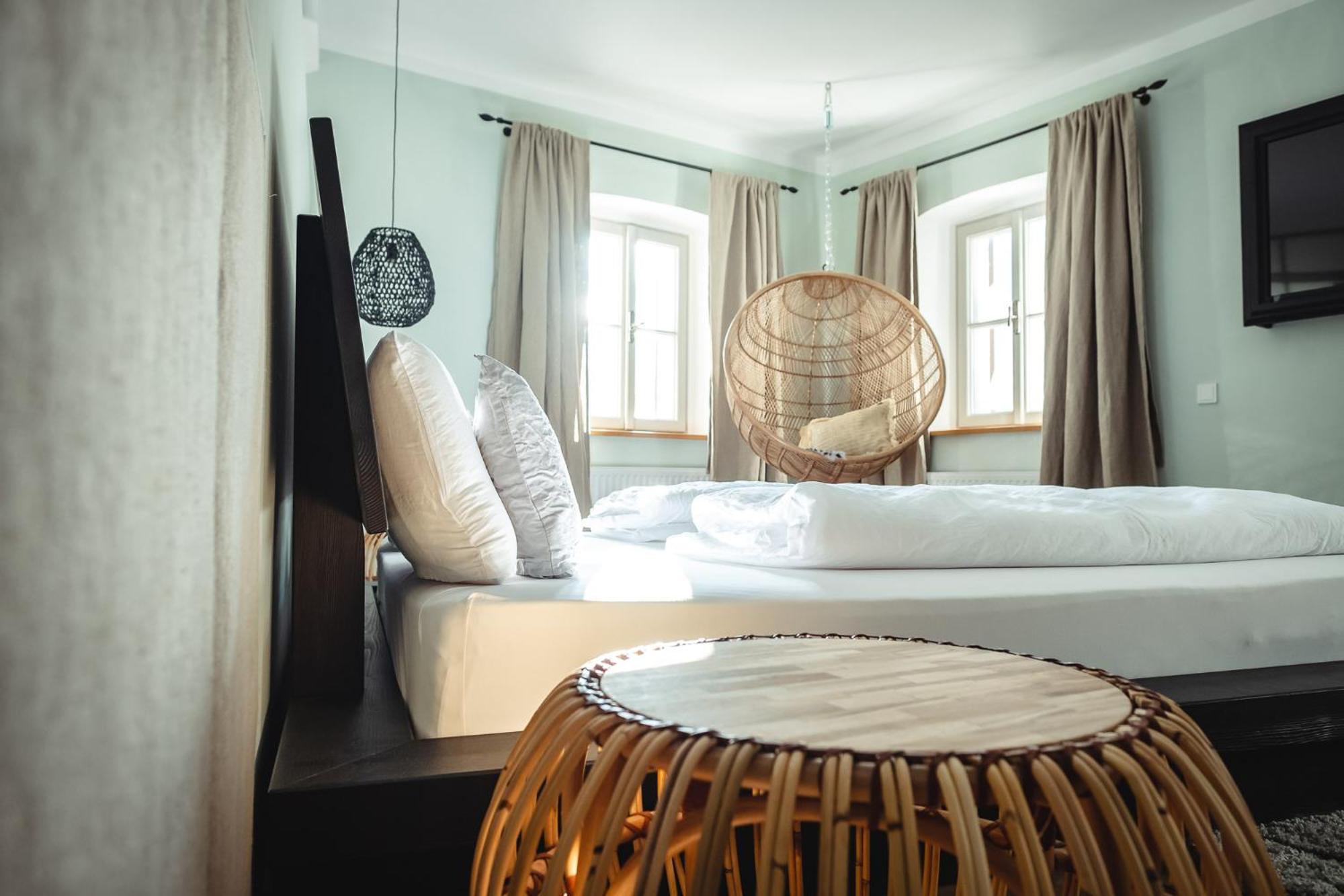 Large Double Room - Photo 14