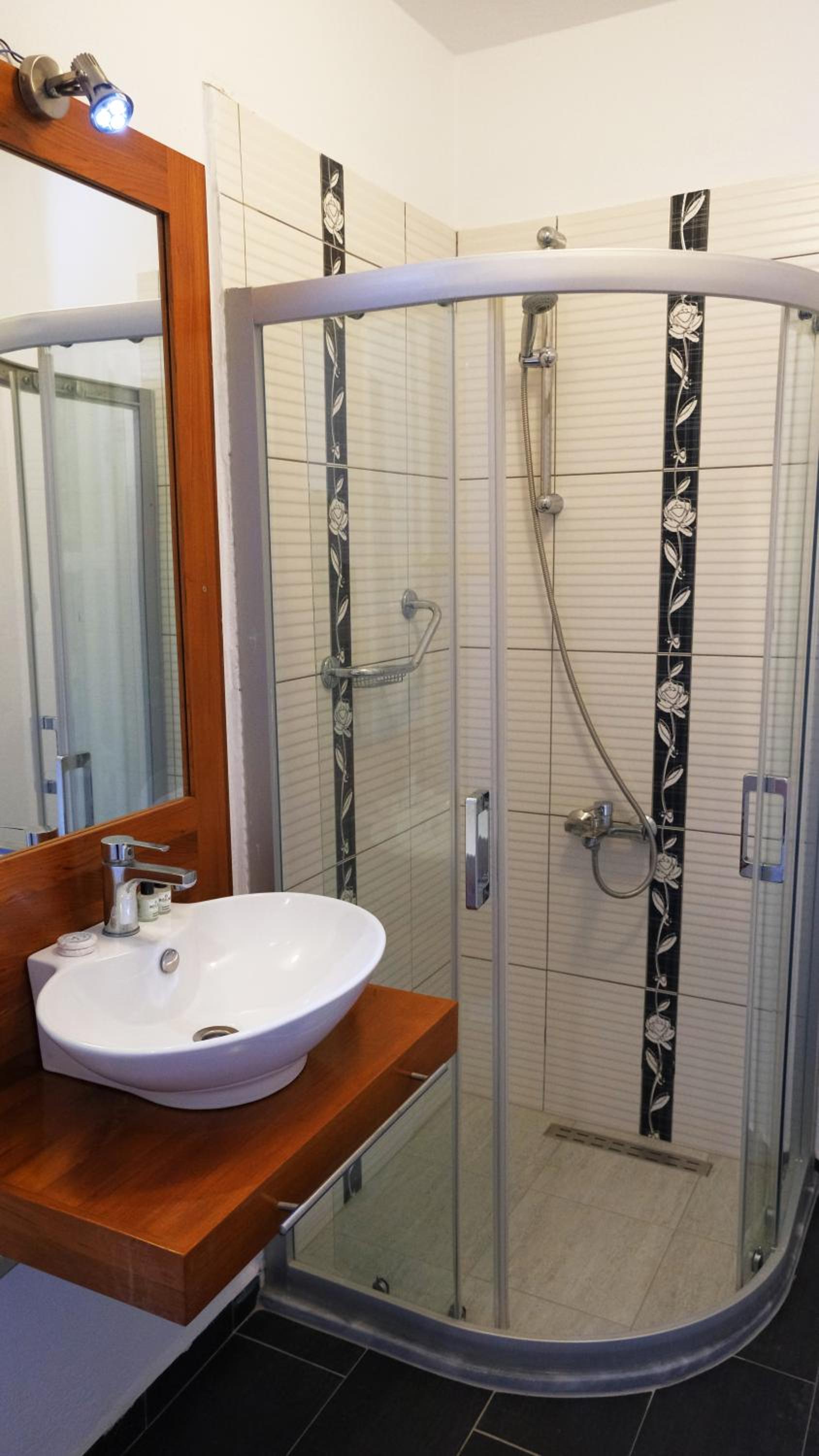 Suite with Pool View photo 2