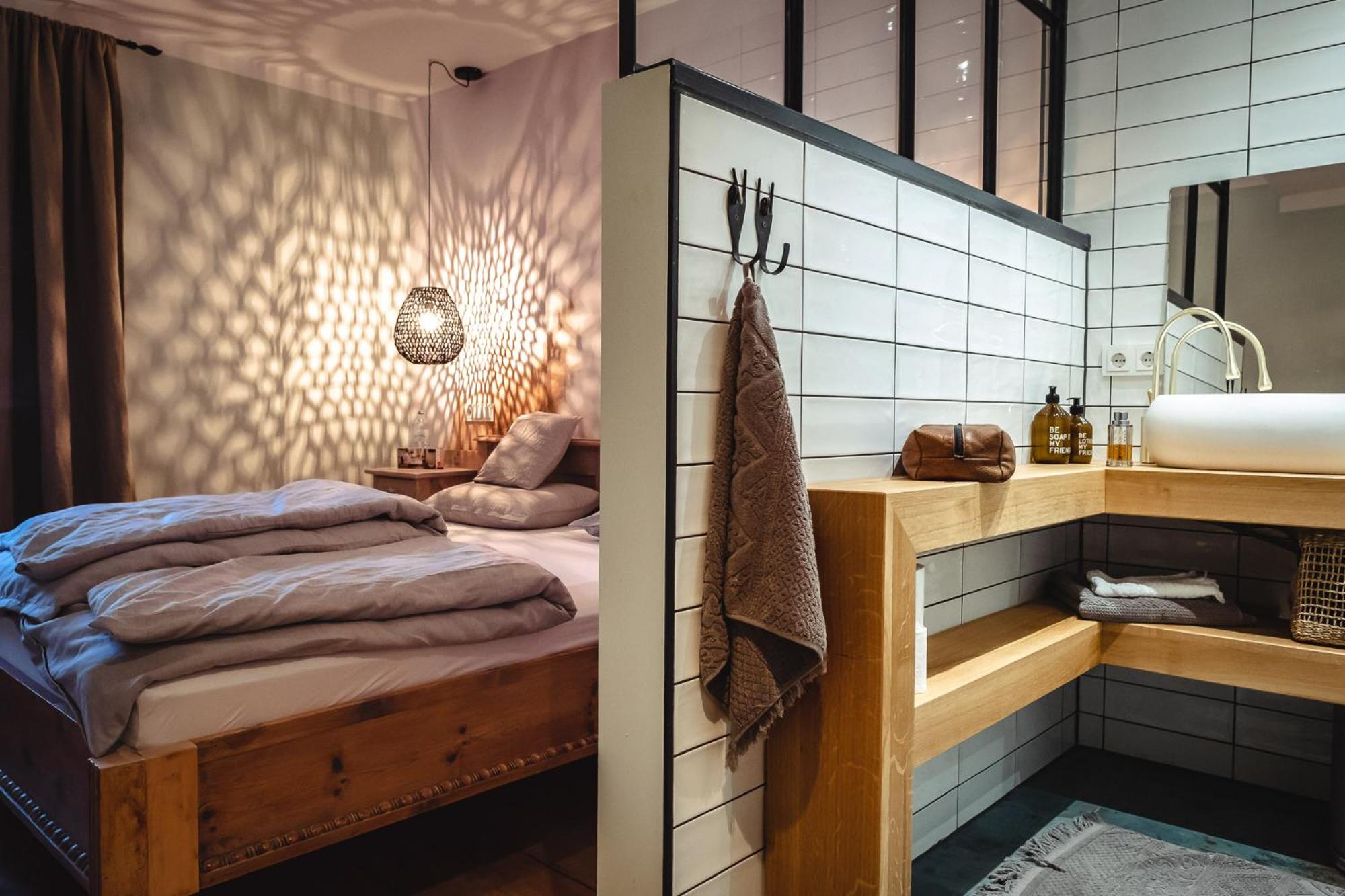Small Double Room - Photo 15