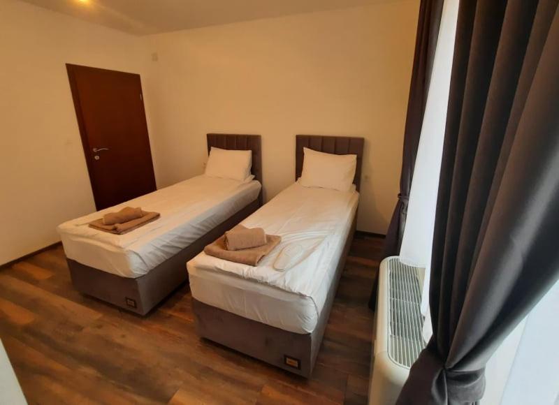 Double or Twin Room photo 2
