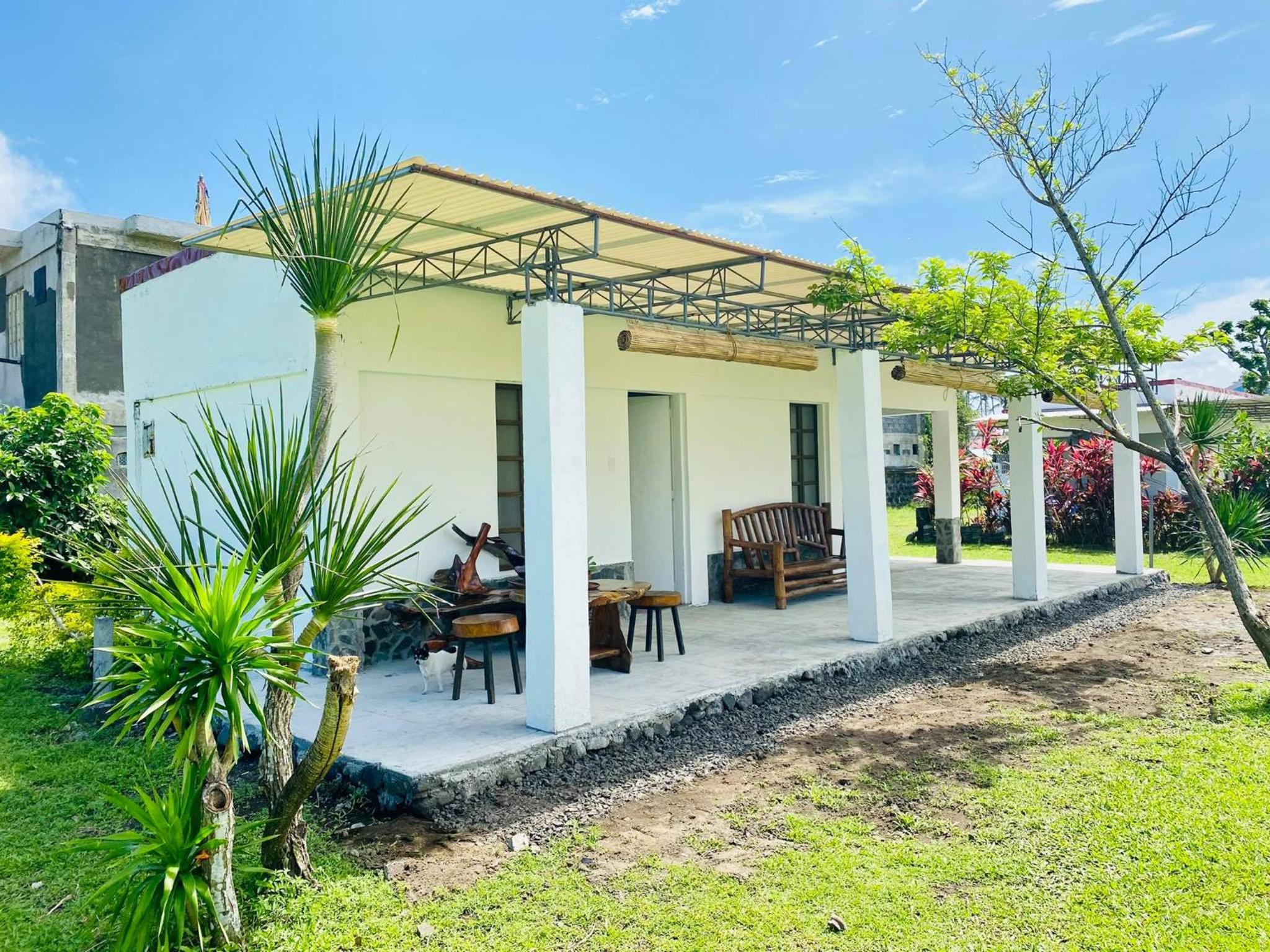 Quadruple Room with Garden View - Photo 3
