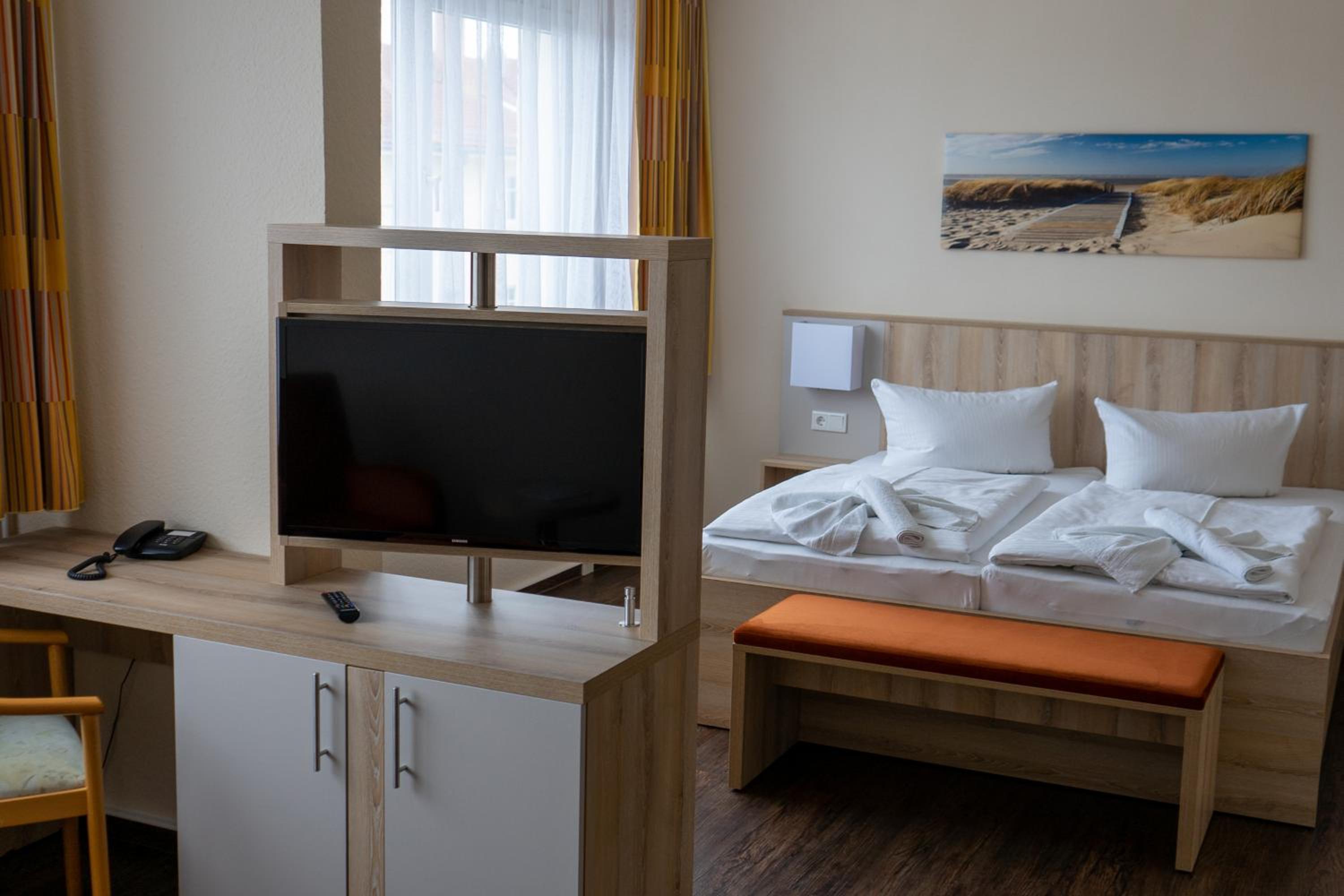 Double Room - Photo 15