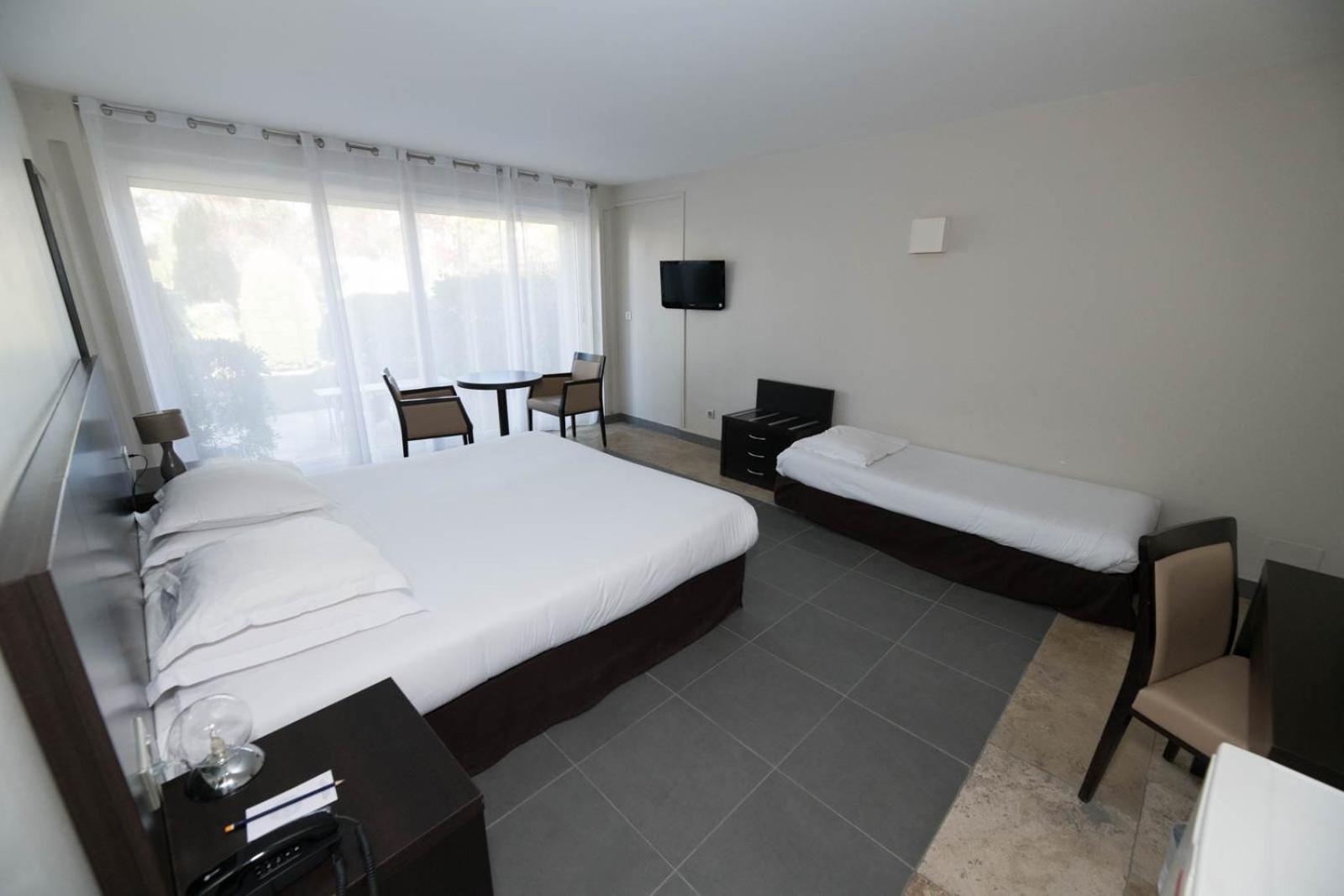 Prestige Room with Garden View - Photo 3