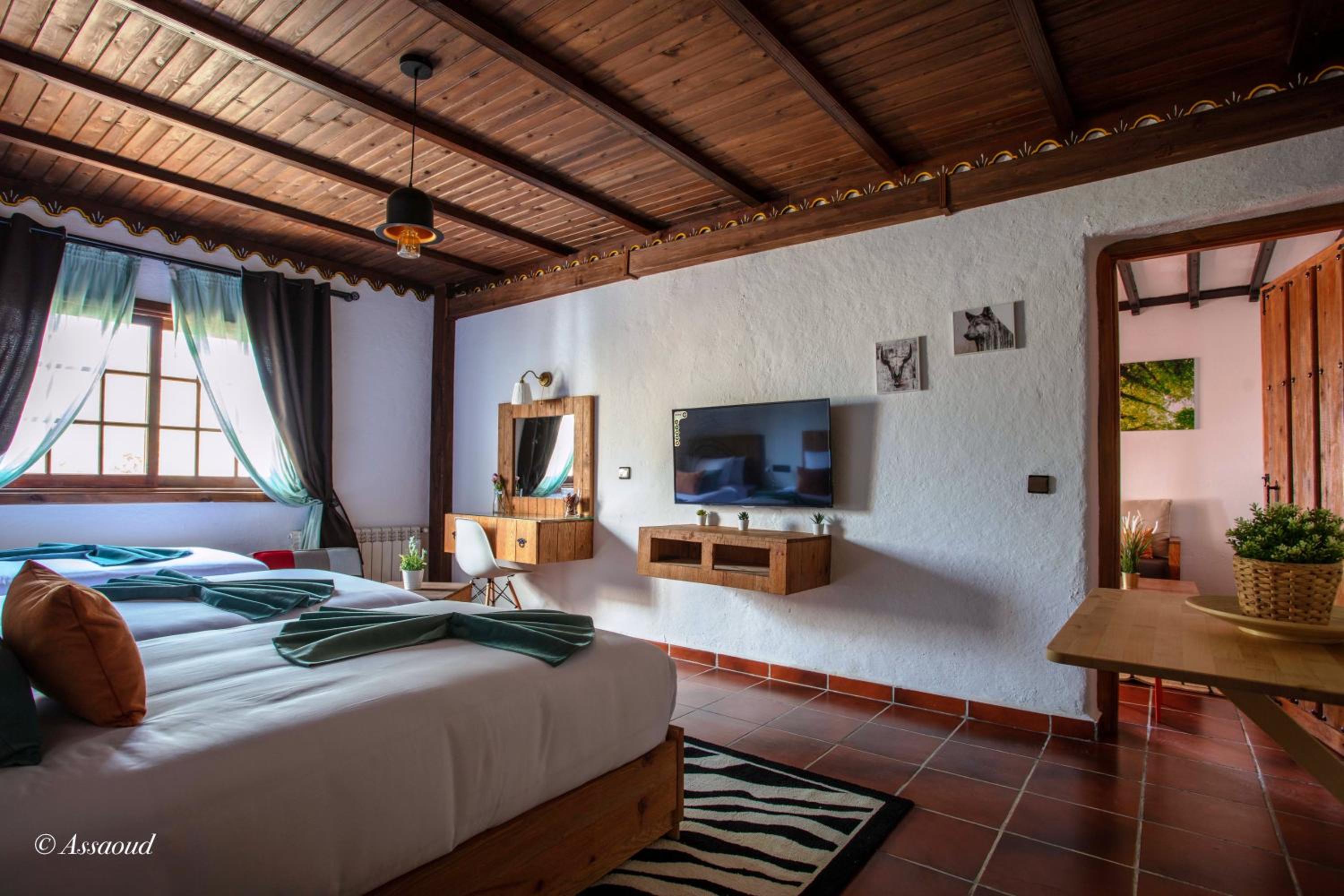 Double or Twin Room - Photo 2