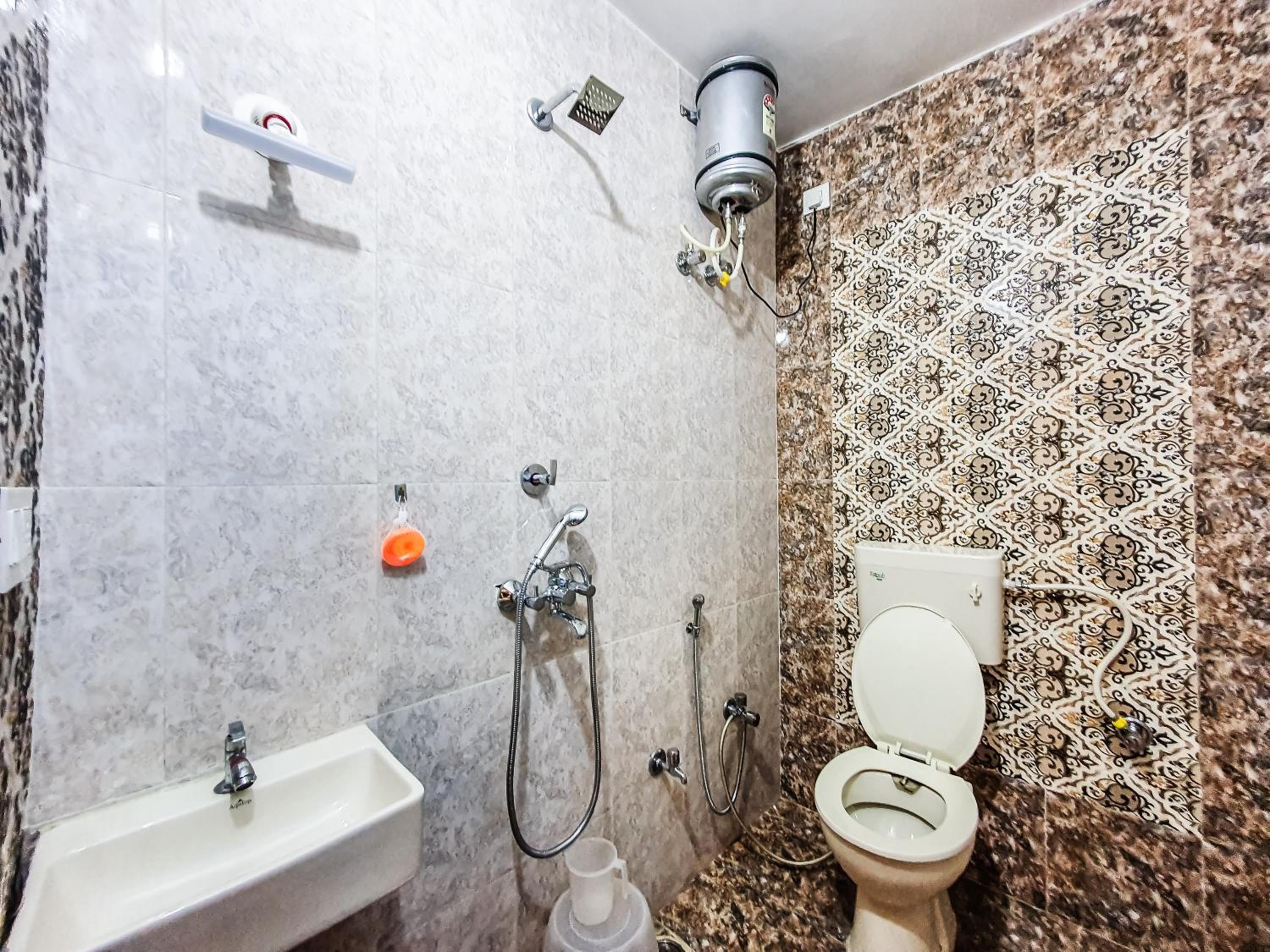 Deluxe King Room photo 2