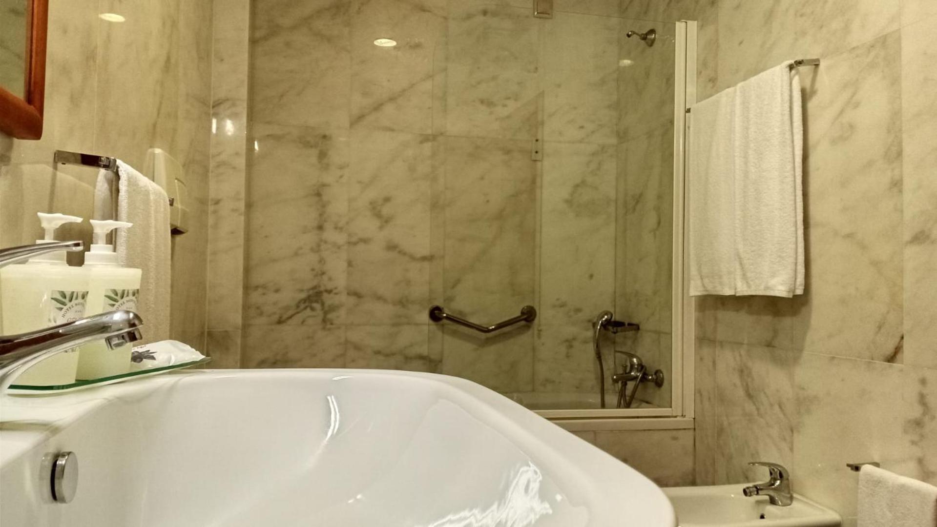 Suite photo 3
